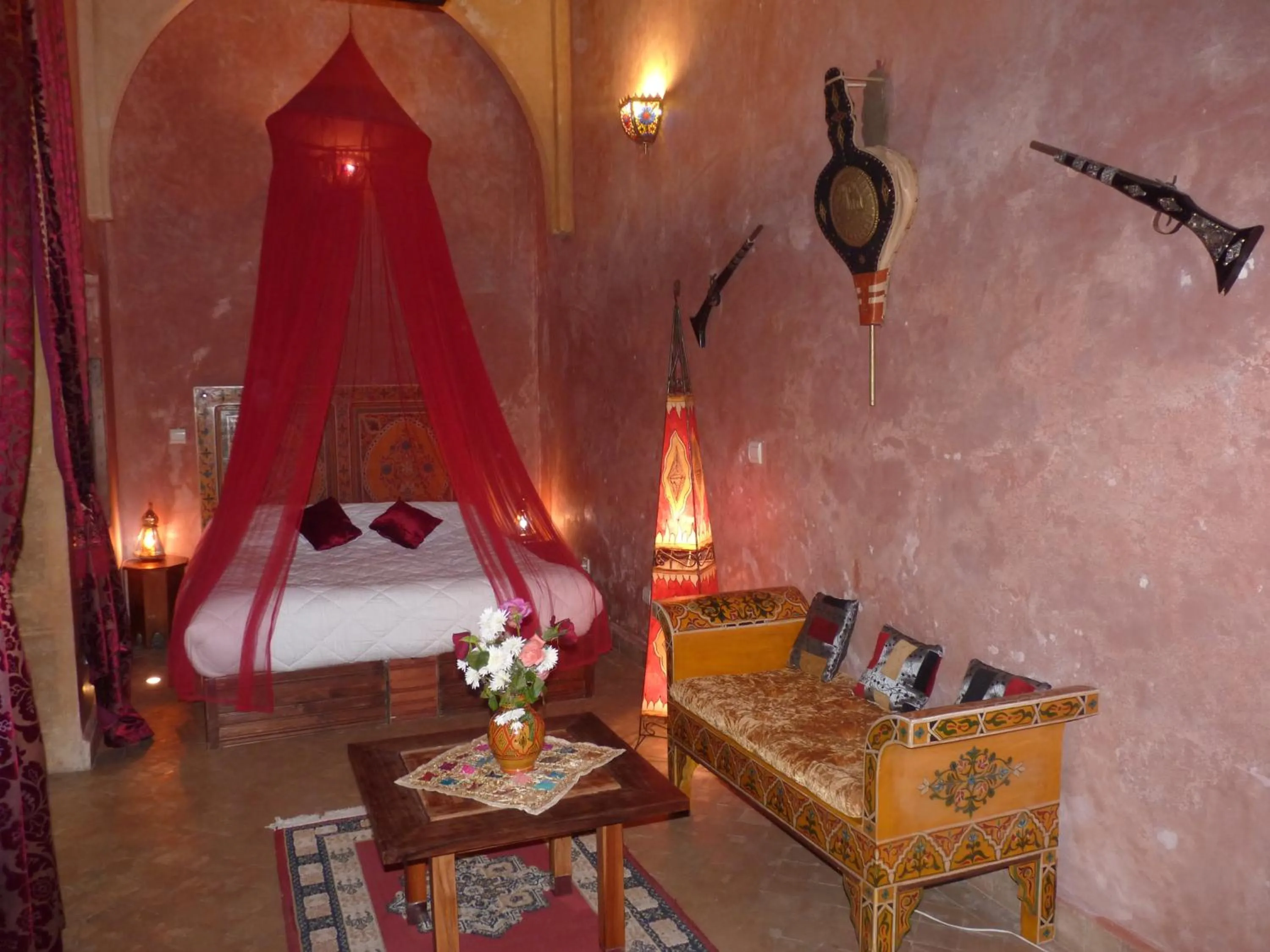 Photo of the whole room, Bed in Riad Marlinea