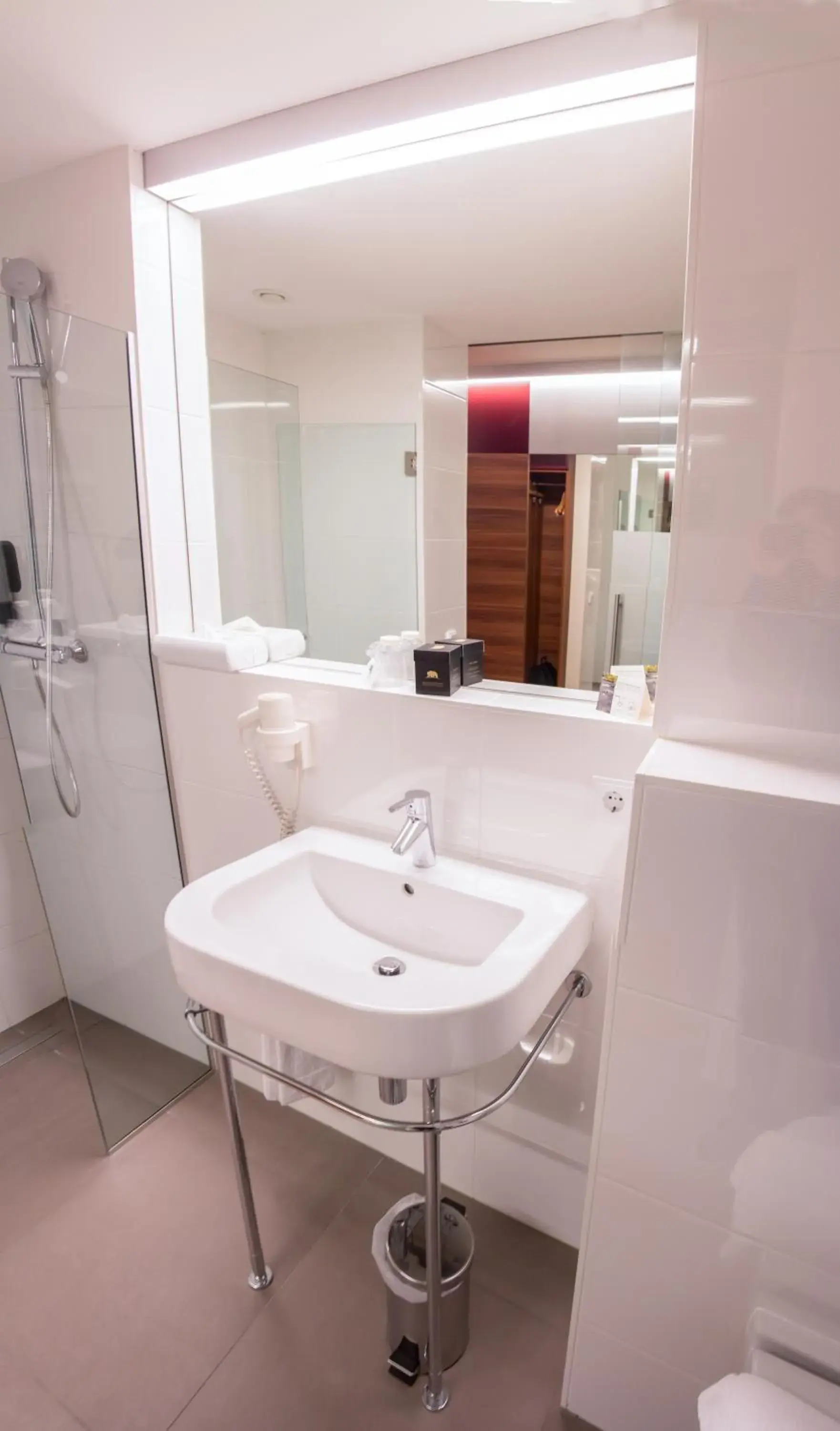 Small Double Room in Hotel Schwarzer Bär Small Double Room in Hotel Schwarzer Bär