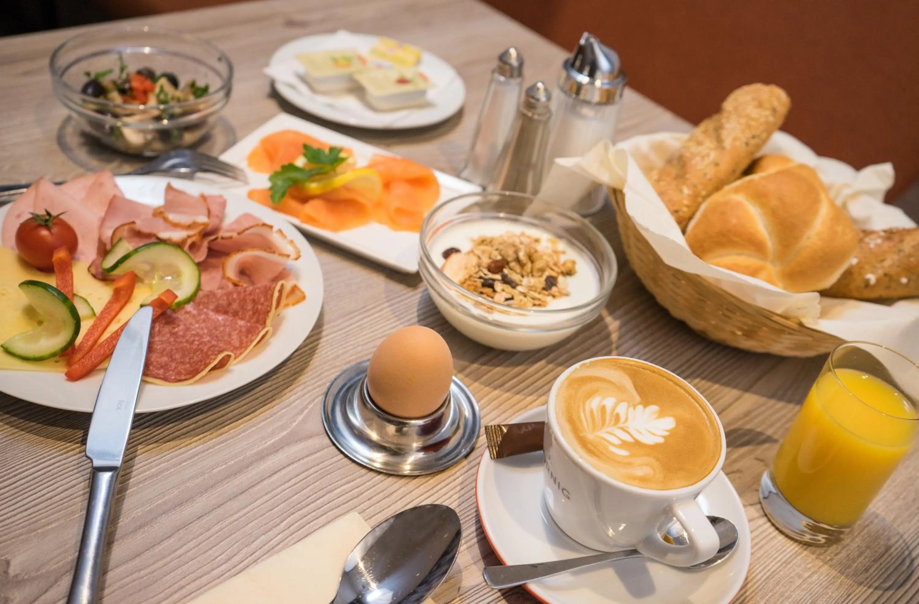 Food and drinks in Hotel Schwarzer Bär