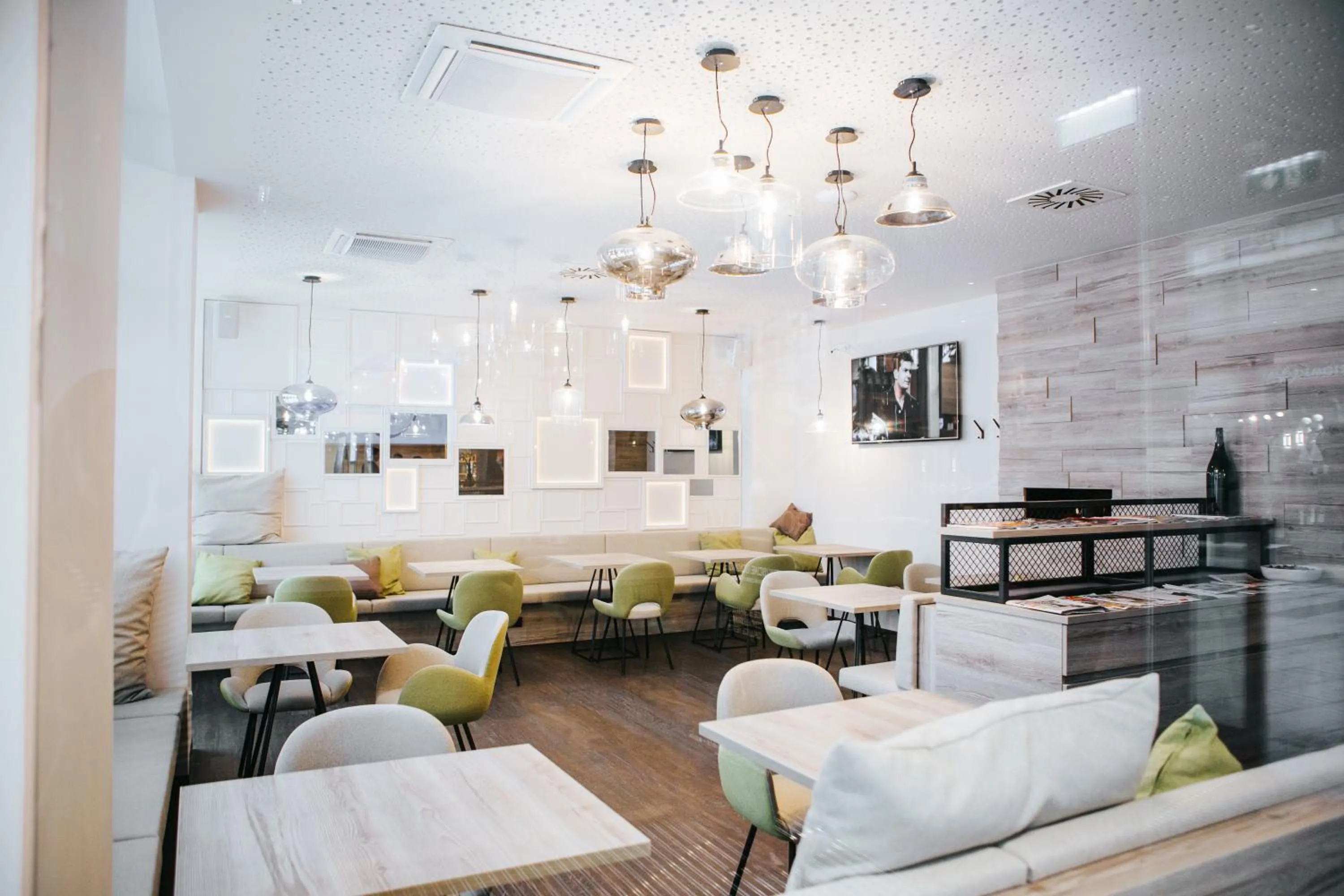 Restaurant/places to eat in Hotel Schwarzer Bär