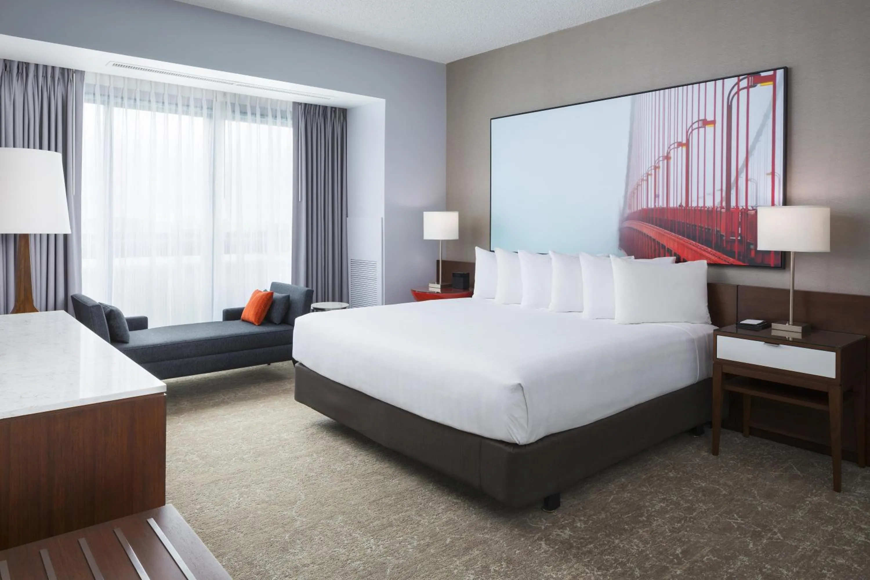 Photo of the whole room, Bed in Hyatt Regency San Francisco Airport