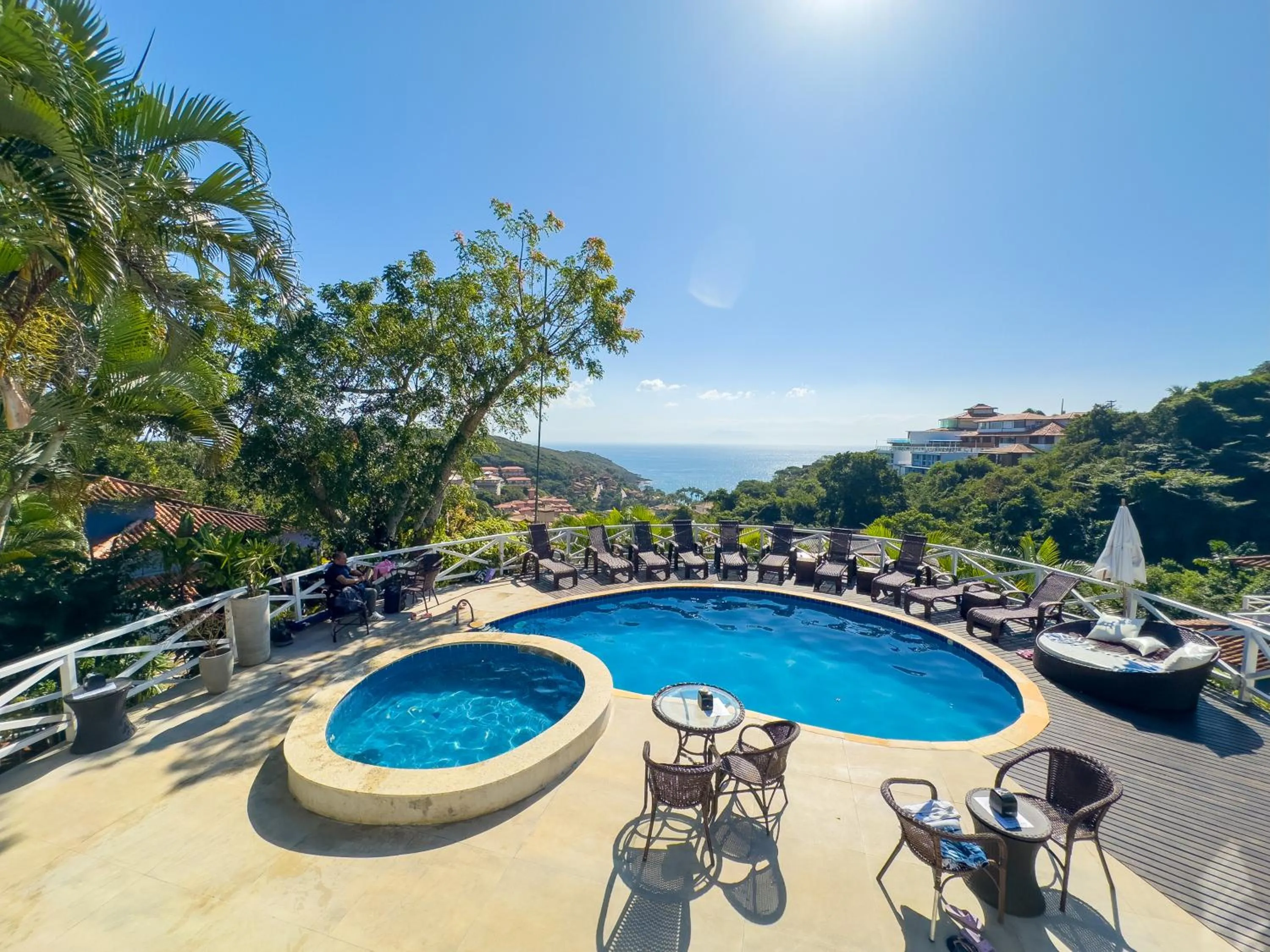 Swimming pool in Pousada Amancay