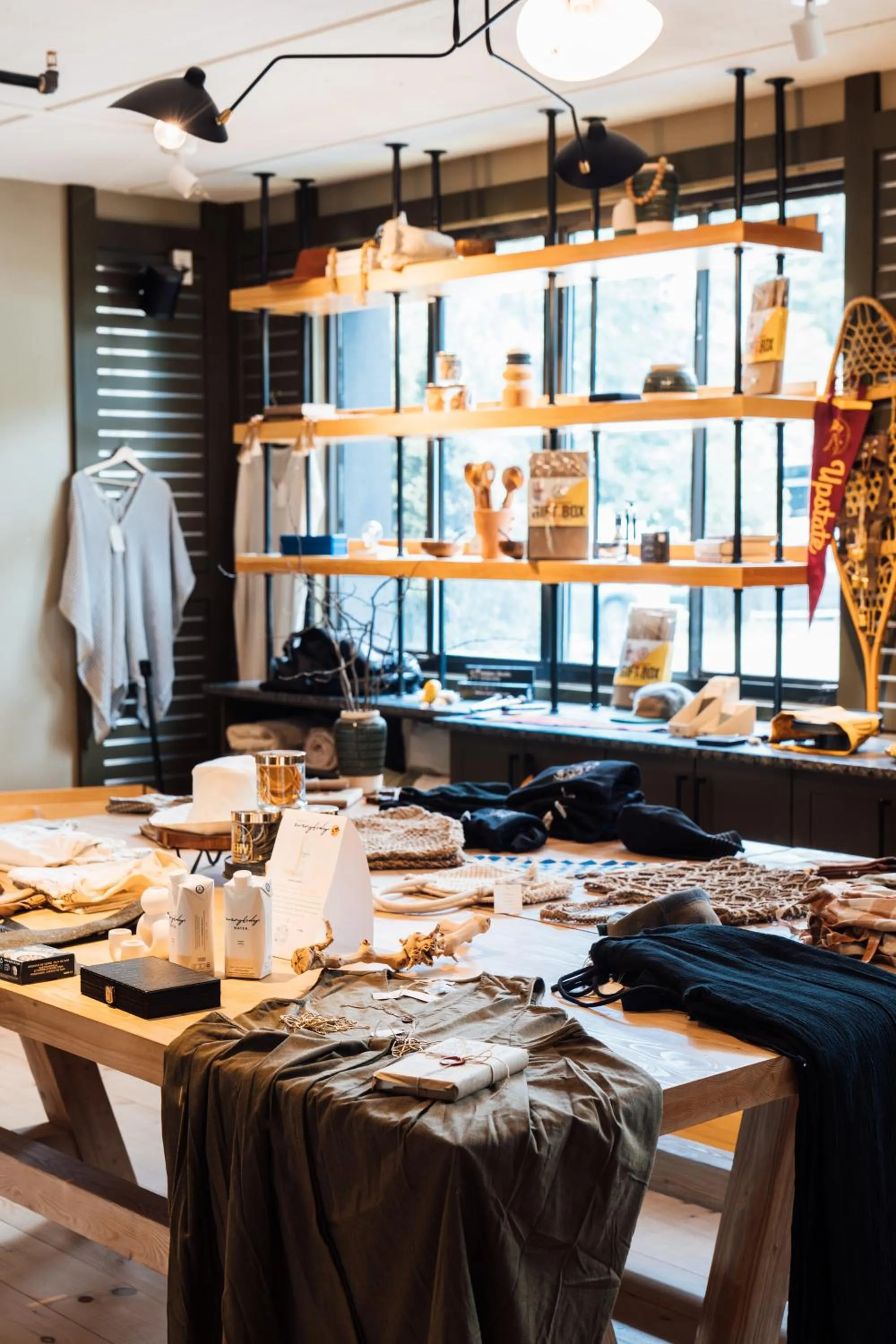 On-site shops in Bluebird Lake Placid