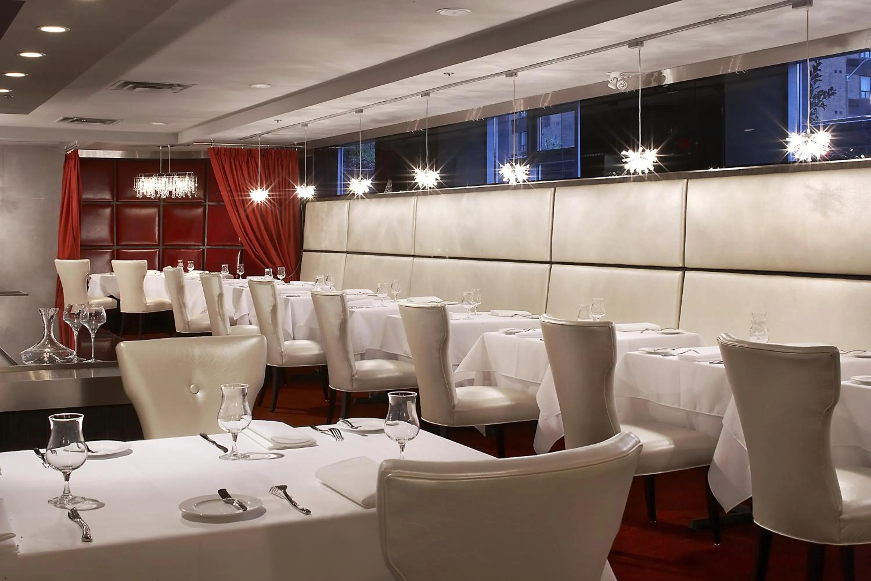 Restaurant/places to eat in Sterling Inn & Spa