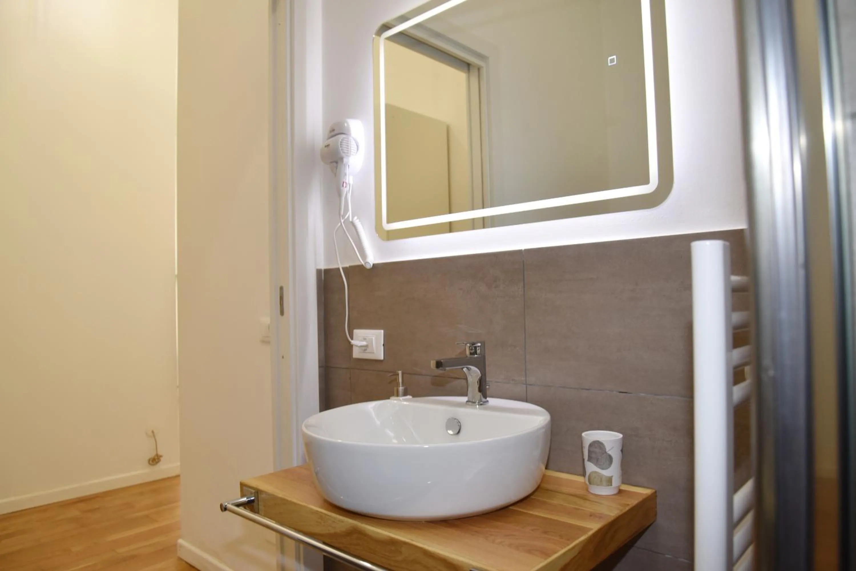 Bathroom in 315 Via Roma Rooms centro