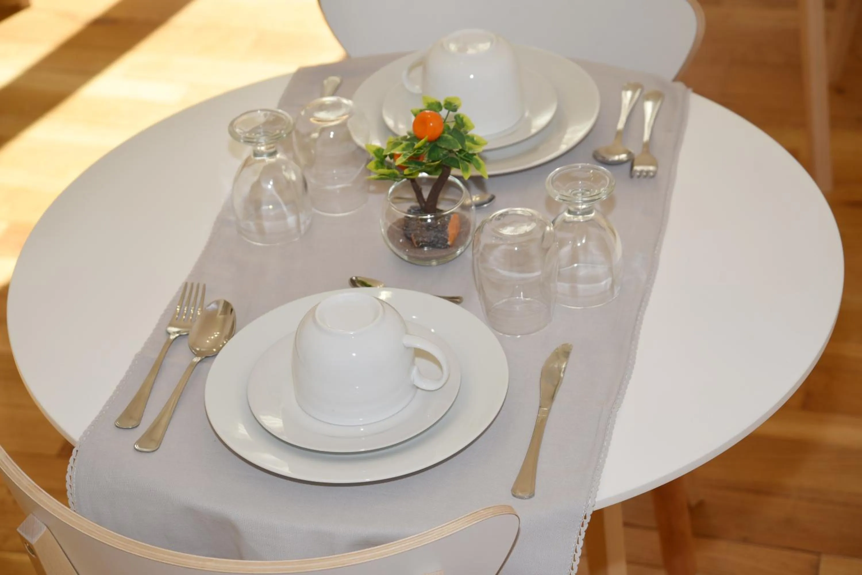 Food and drinks in 315 Via Roma Rooms centro