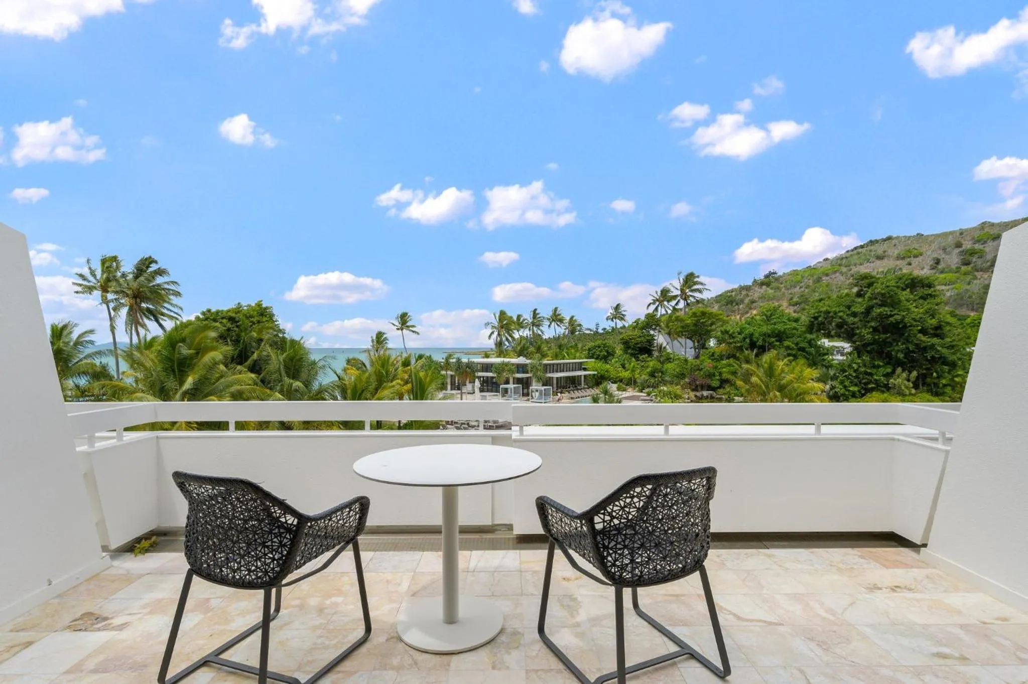 Photo of the whole room in InterContinental Hayman Great Barrier Reef