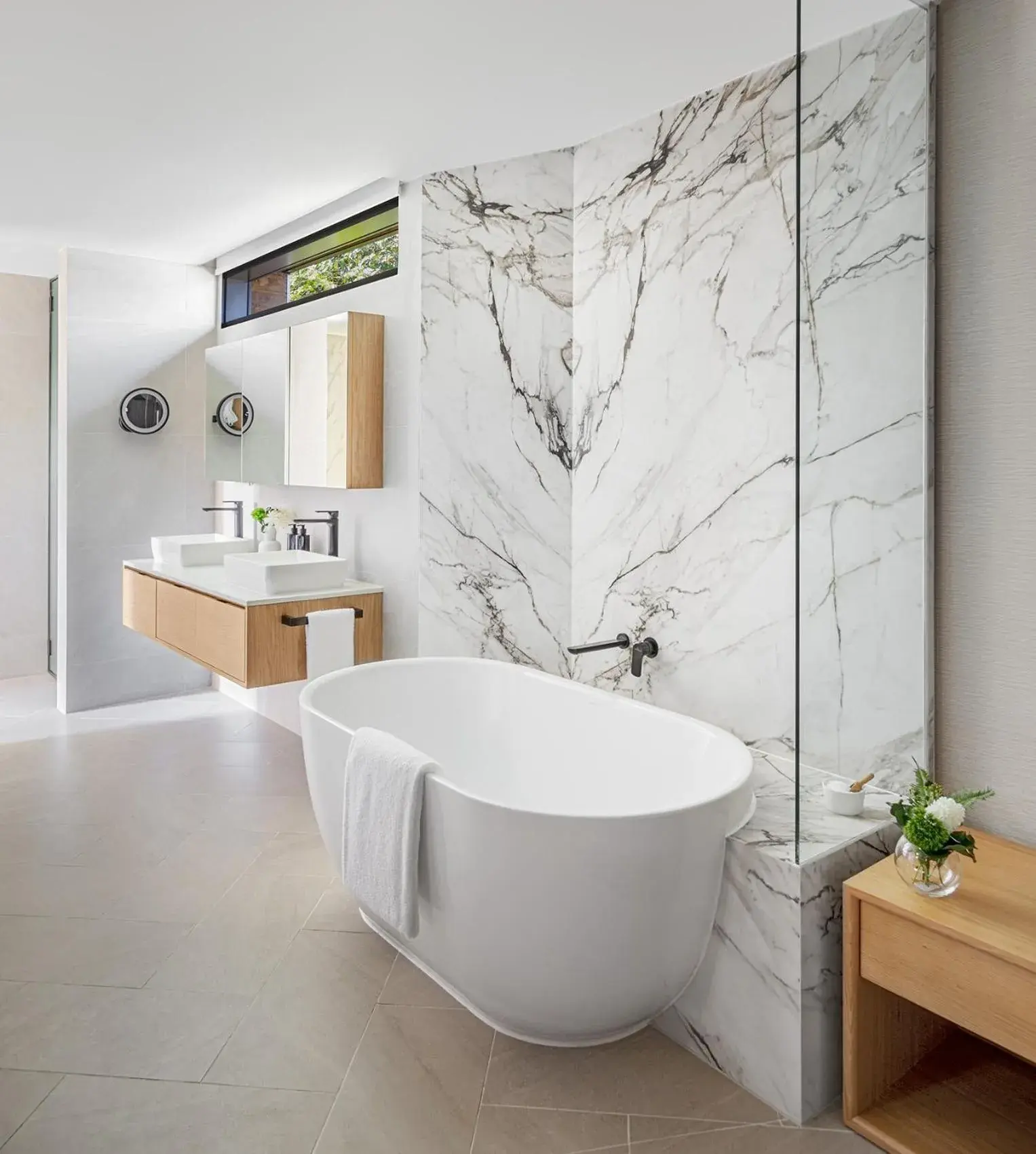 One-Bedroom Suite with Beachfront Pavilion in InterContinental Hayman Great Barrier Reef One-Bedroom Suite with Beachfront Pavilion in InterContinental Hayman Great Barrier Reef