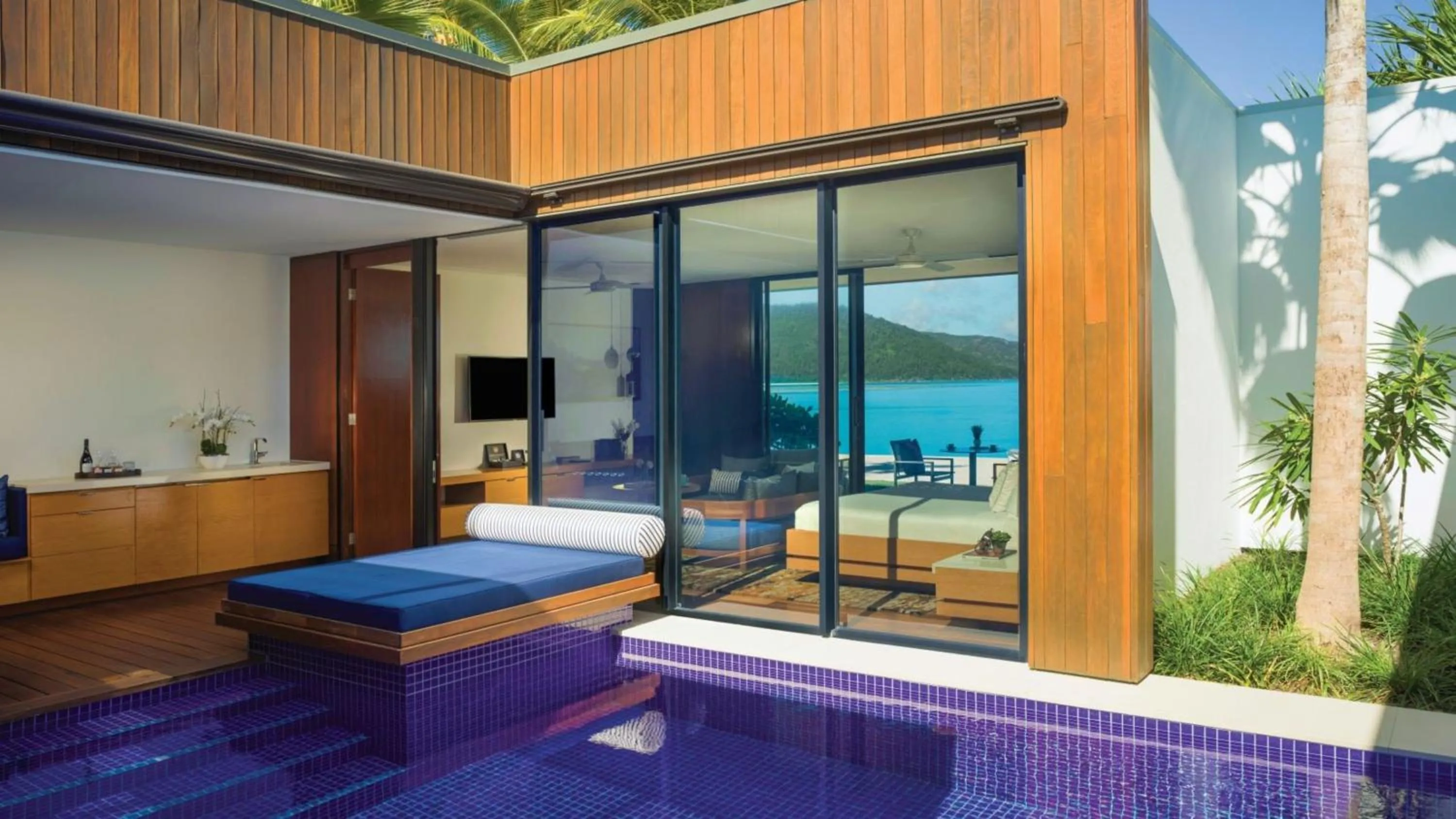 Bedroom in InterContinental Hayman Great Barrier Reef