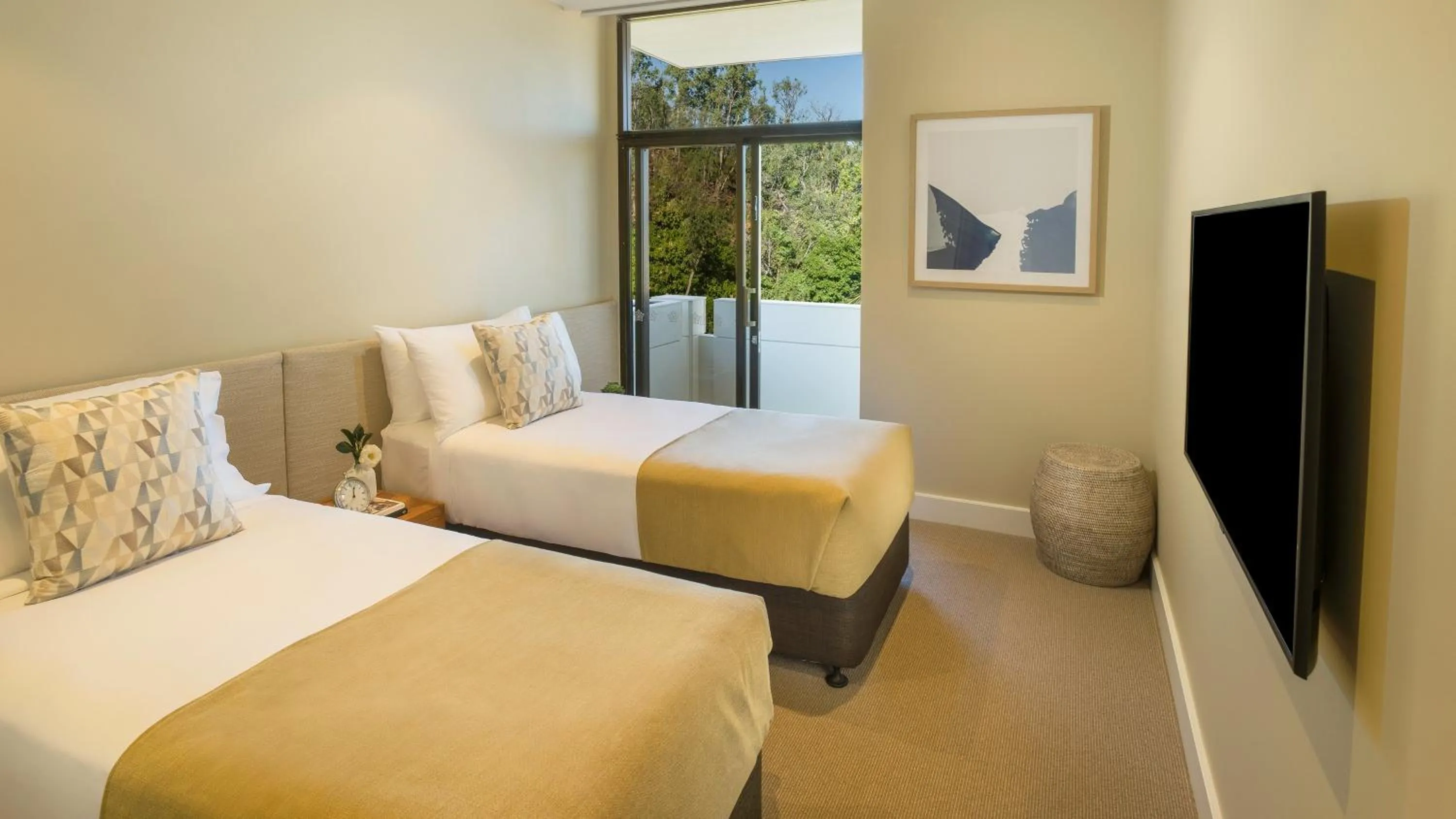 Bedroom, Bed in InterContinental Hayman Great Barrier Reef