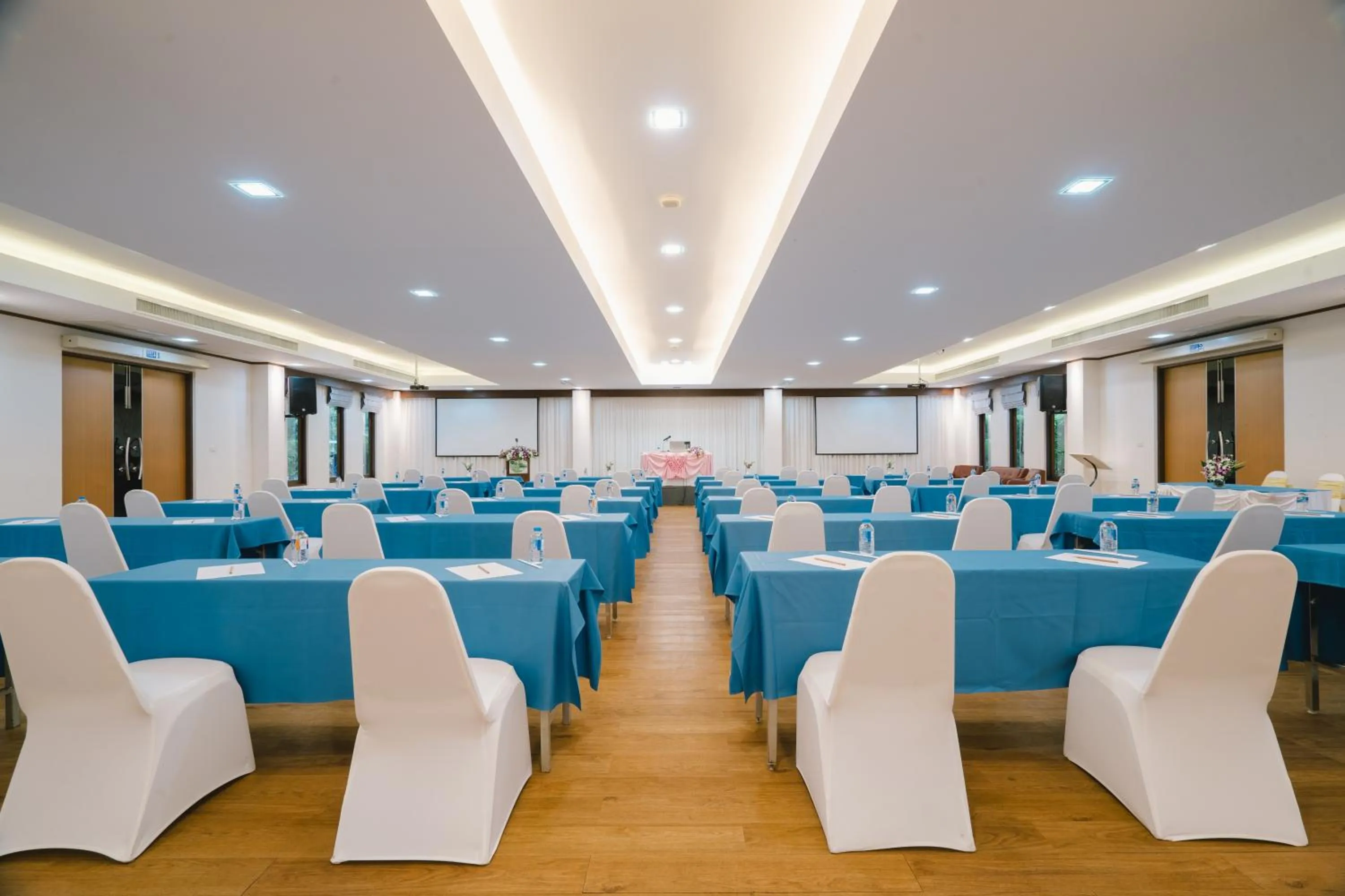 Meeting/conference room in Bor Saen Pool Villa