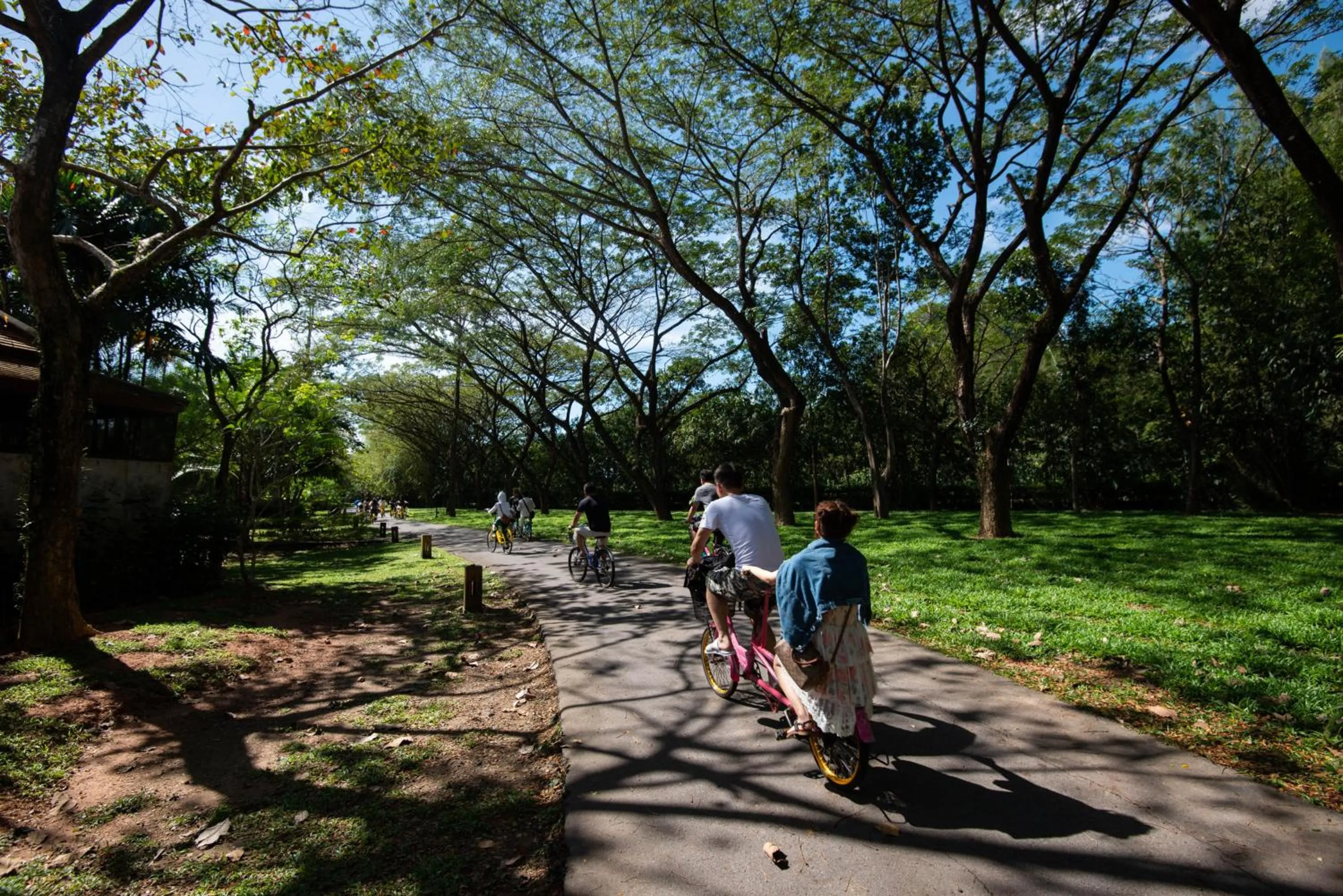 Cycling in Bor Saen Pool Villa