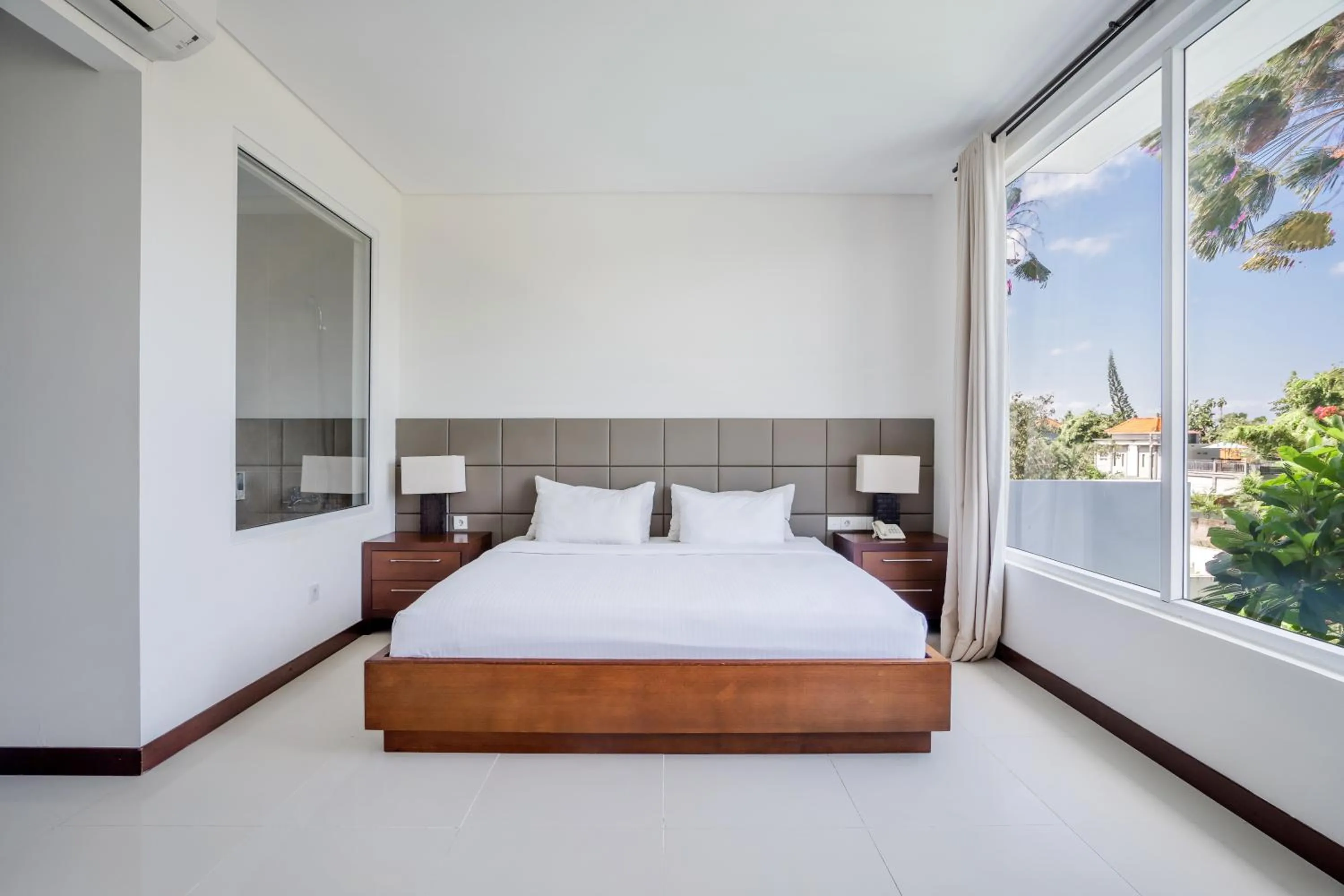 Bed in Danoya Private Luxury Residences