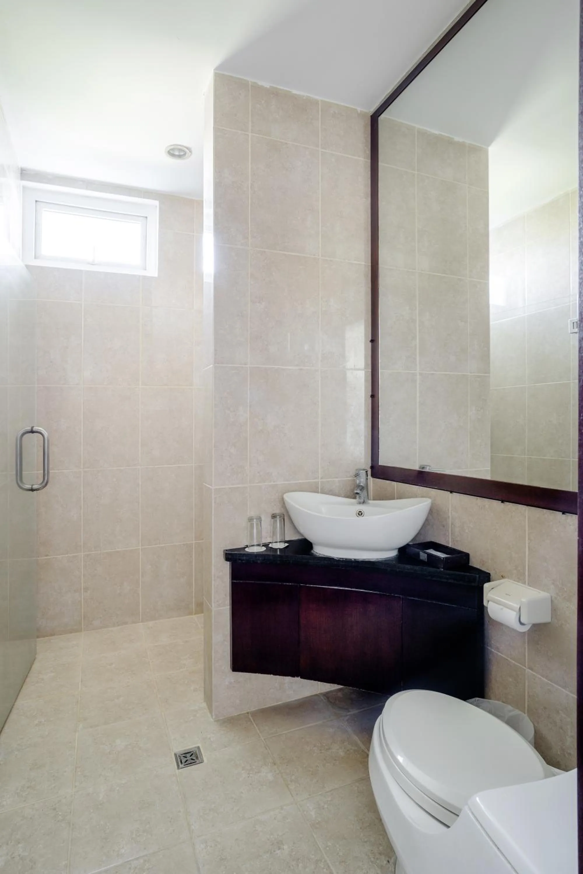 Shower in Danoya Private Luxury Residences