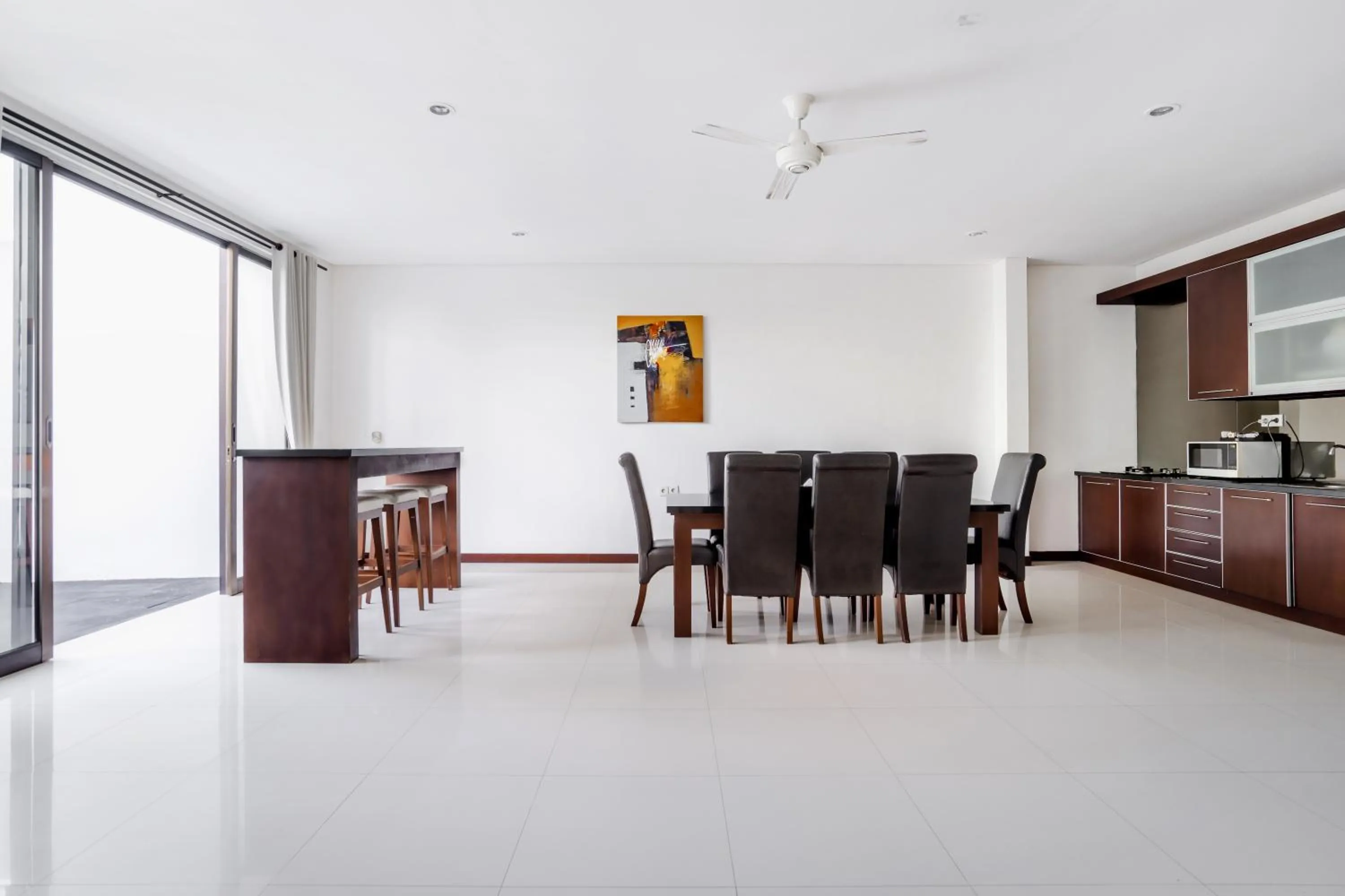 Kitchen or kitchenette in Danoya Private Luxury Residences