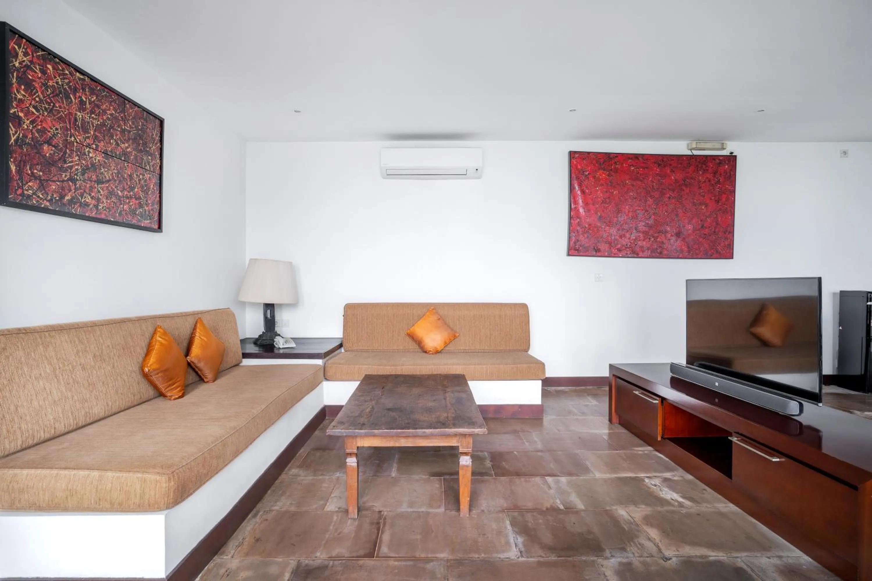 TV and multimedia in Danoya Private Luxury Residences