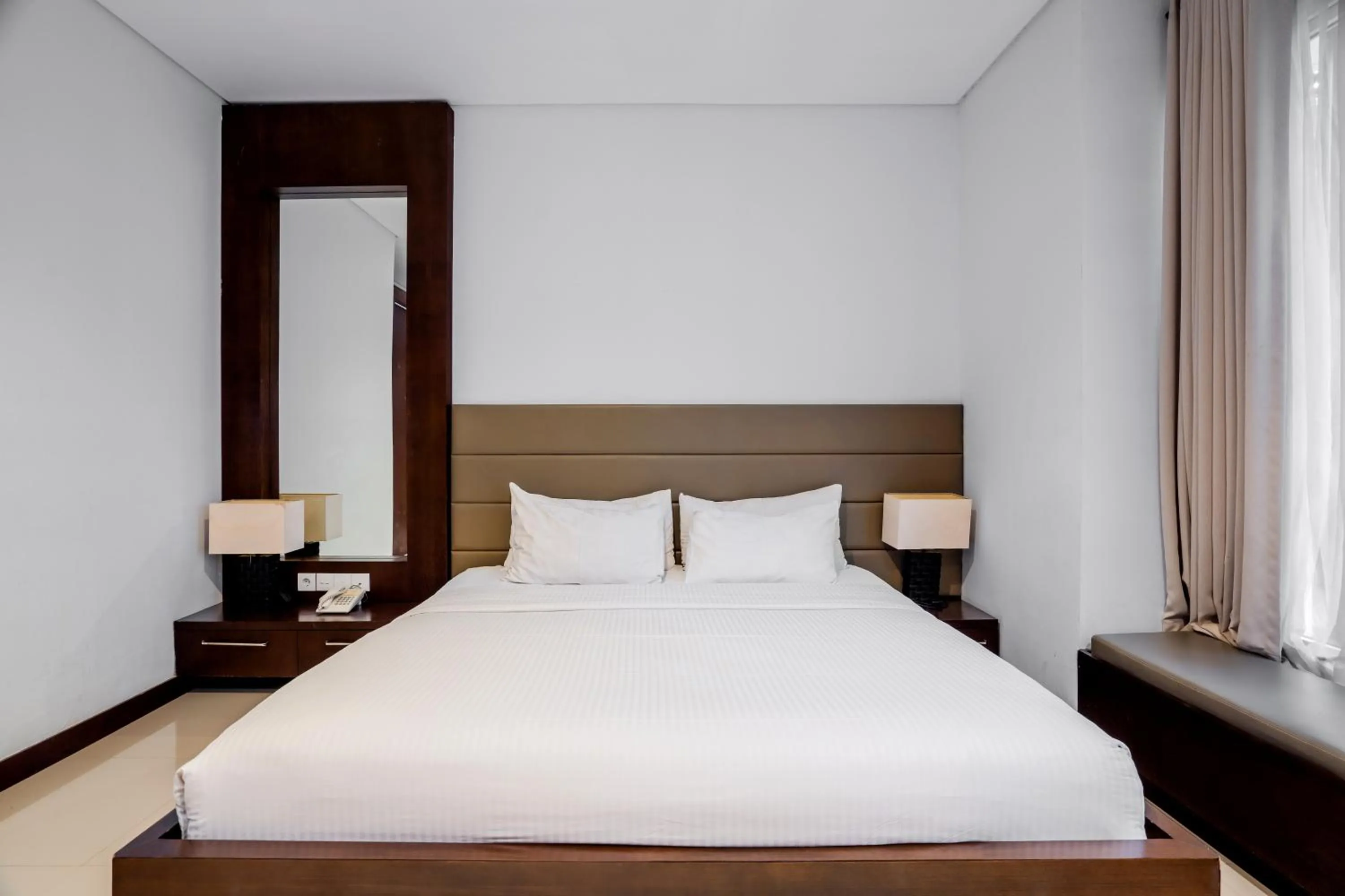 Bed in Danoya Private Luxury Residences