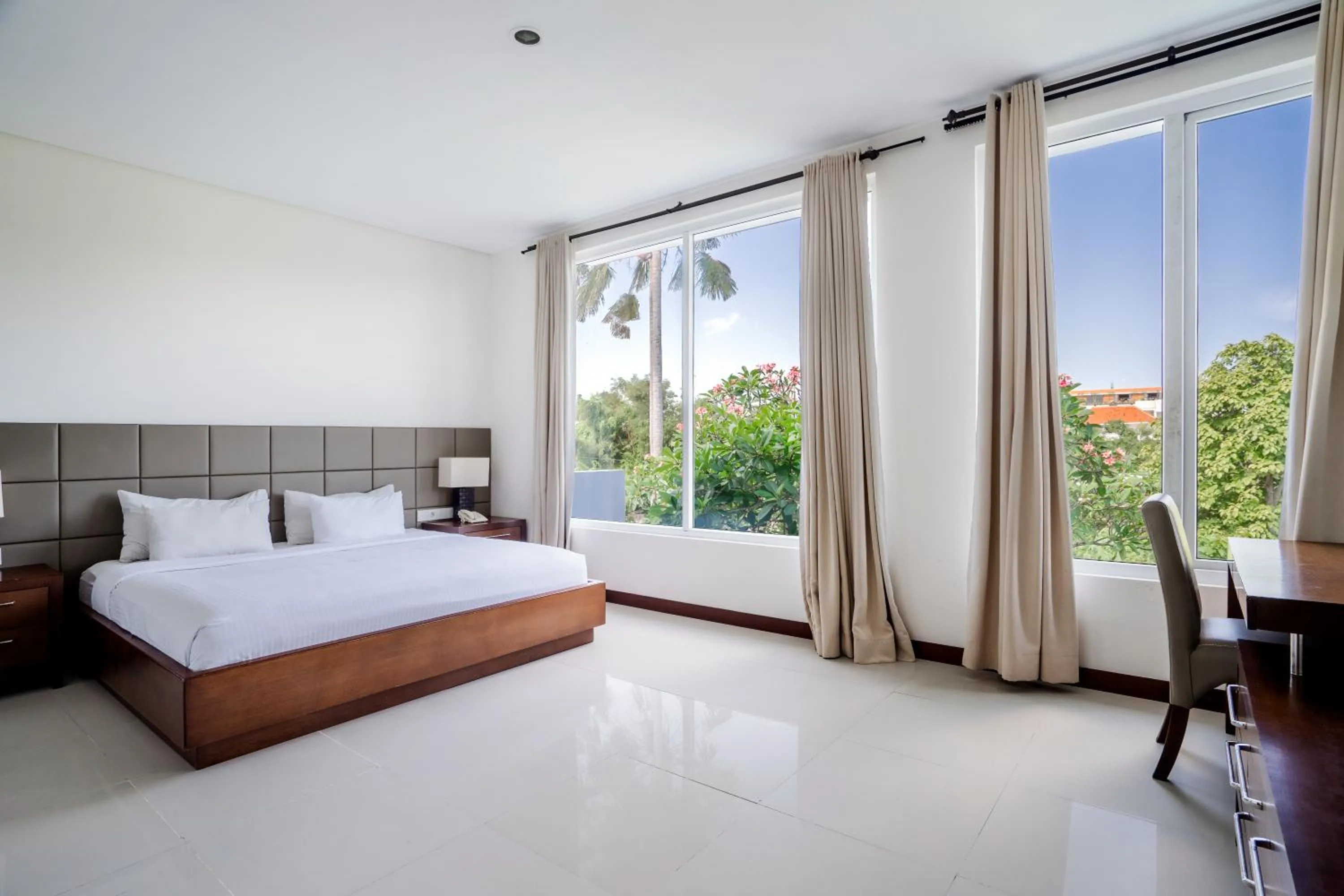 Bed in Danoya Private Luxury Residences