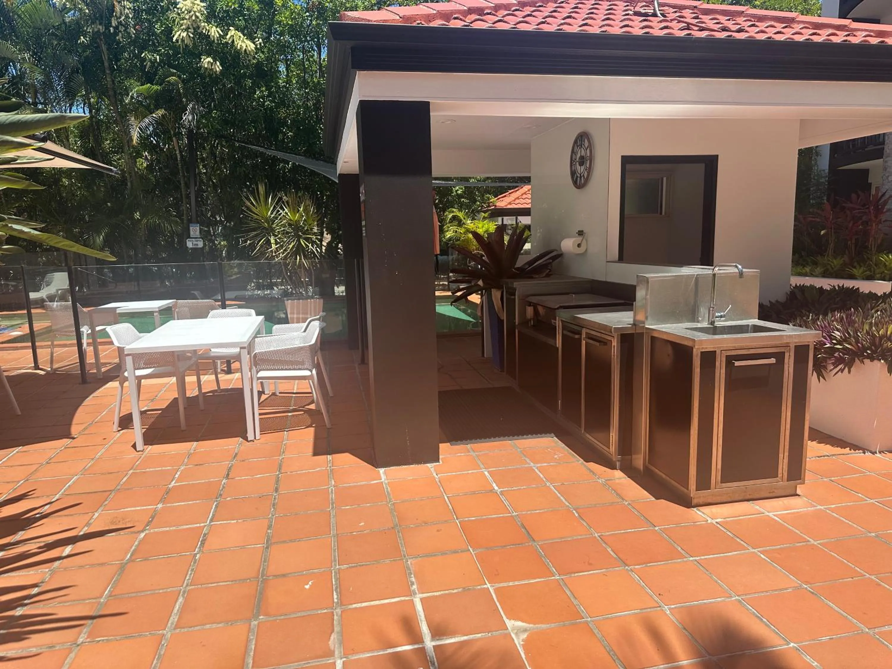 BBQ facilities in Santana Resort Surfers Paradise