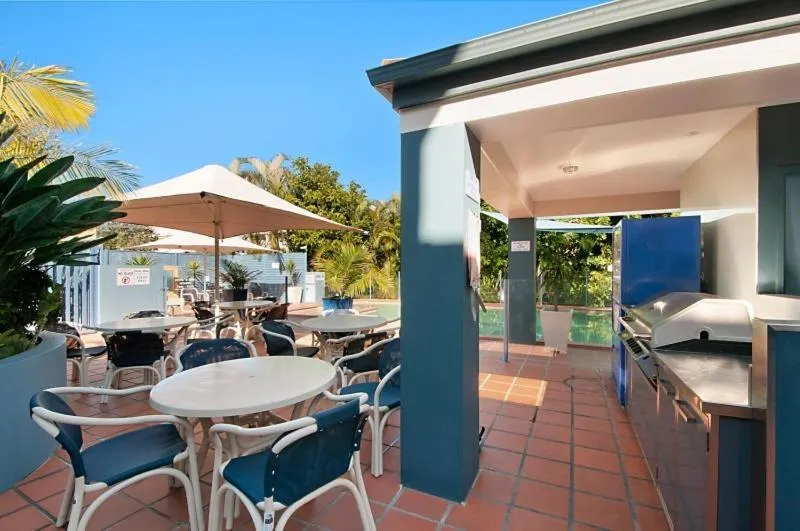 BBQ facilities in Santana Resort Surfers Paradise