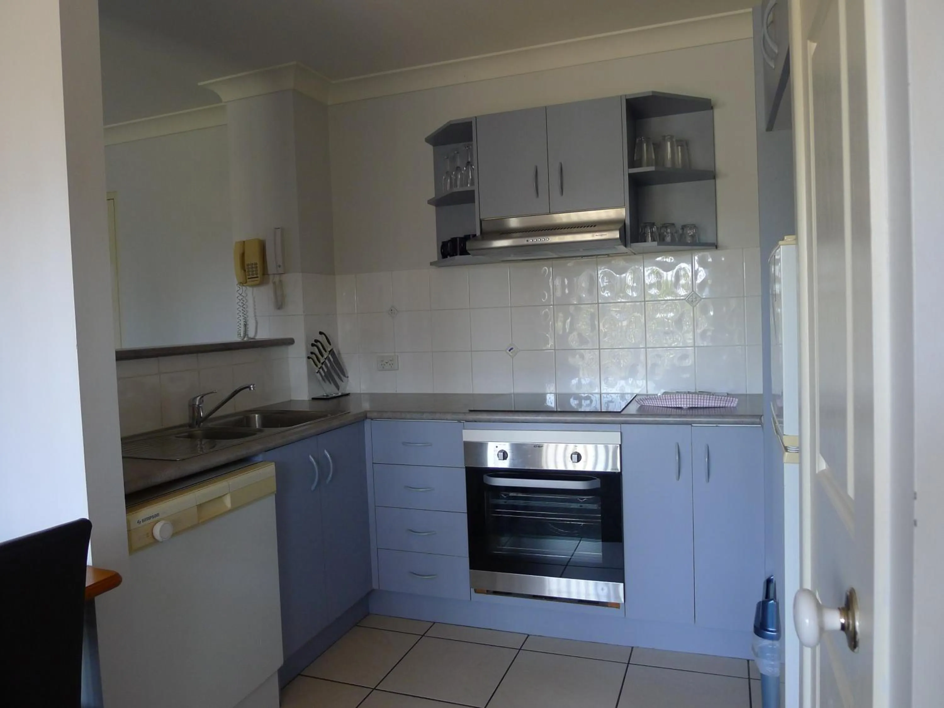 Kitchen or kitchenette in Santana Resort Surfers Paradise