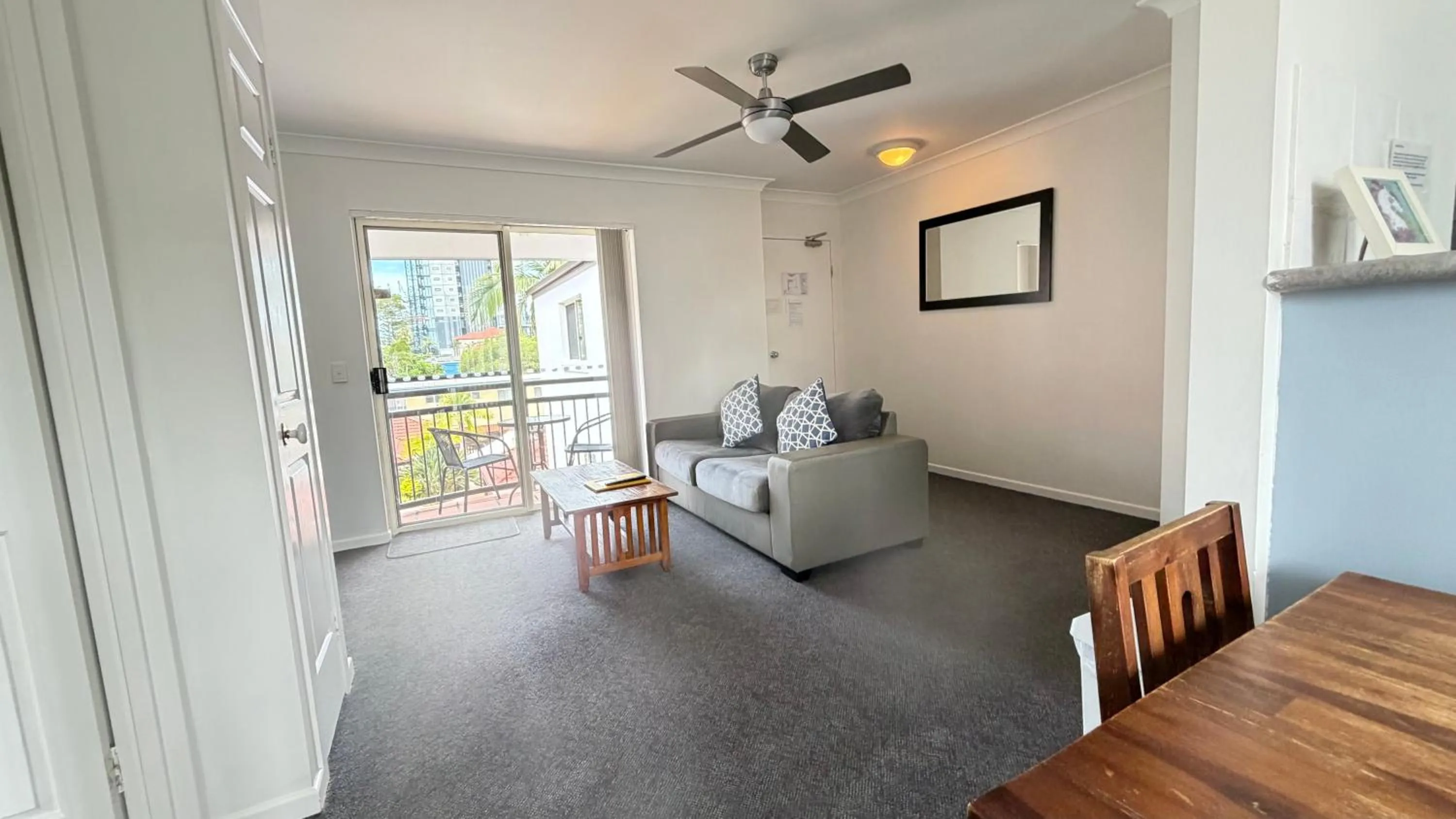 Living room in Santana Resort Surfers Paradise