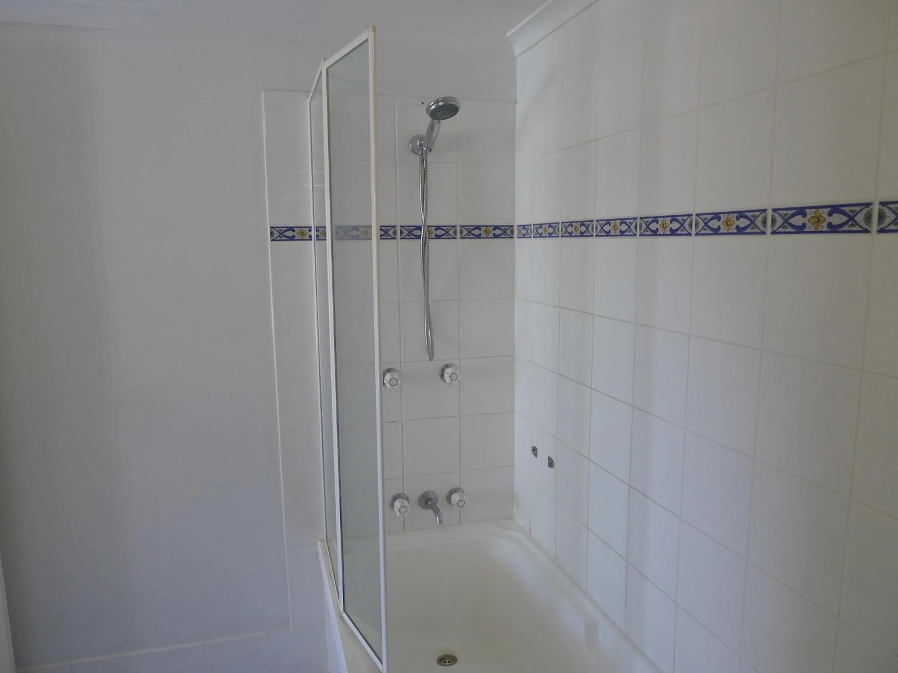 Bathroom in Santana Resort Surfers Paradise