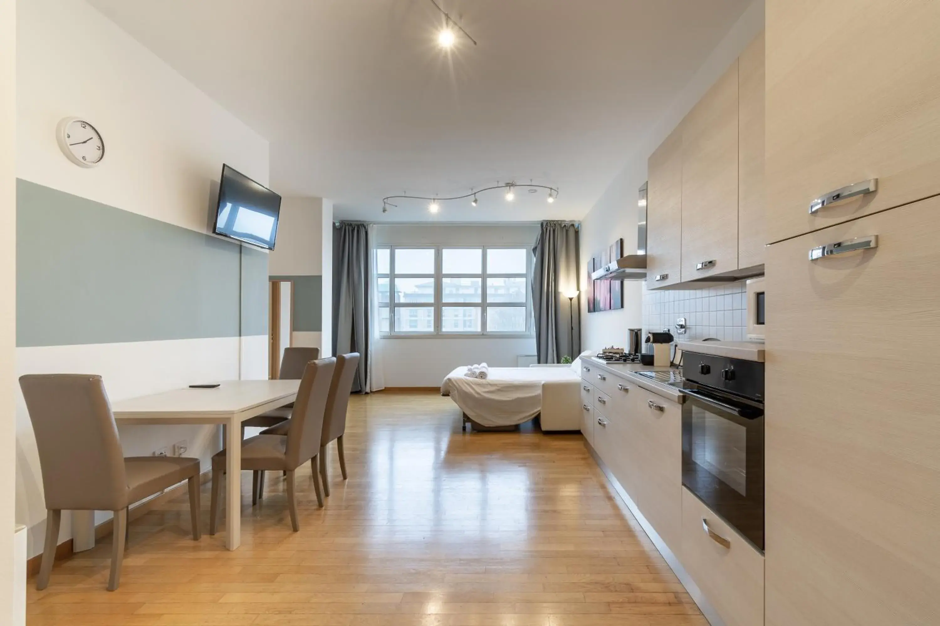 4 Star Family & Friends Apt - Self Check-in 4 Star Family & Friends Apt - Self Check-in