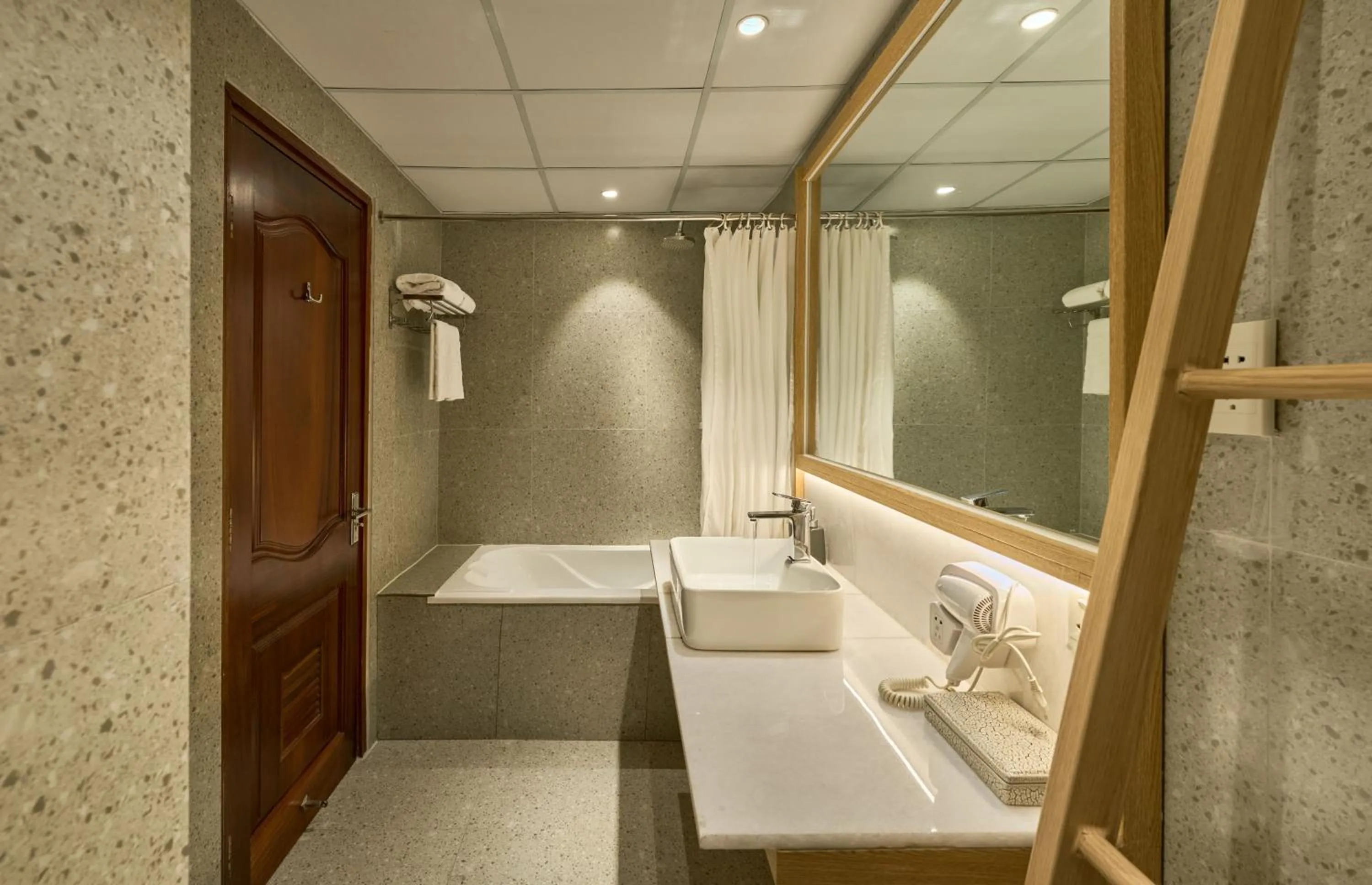 Toilet in Blue Diamond Hotel