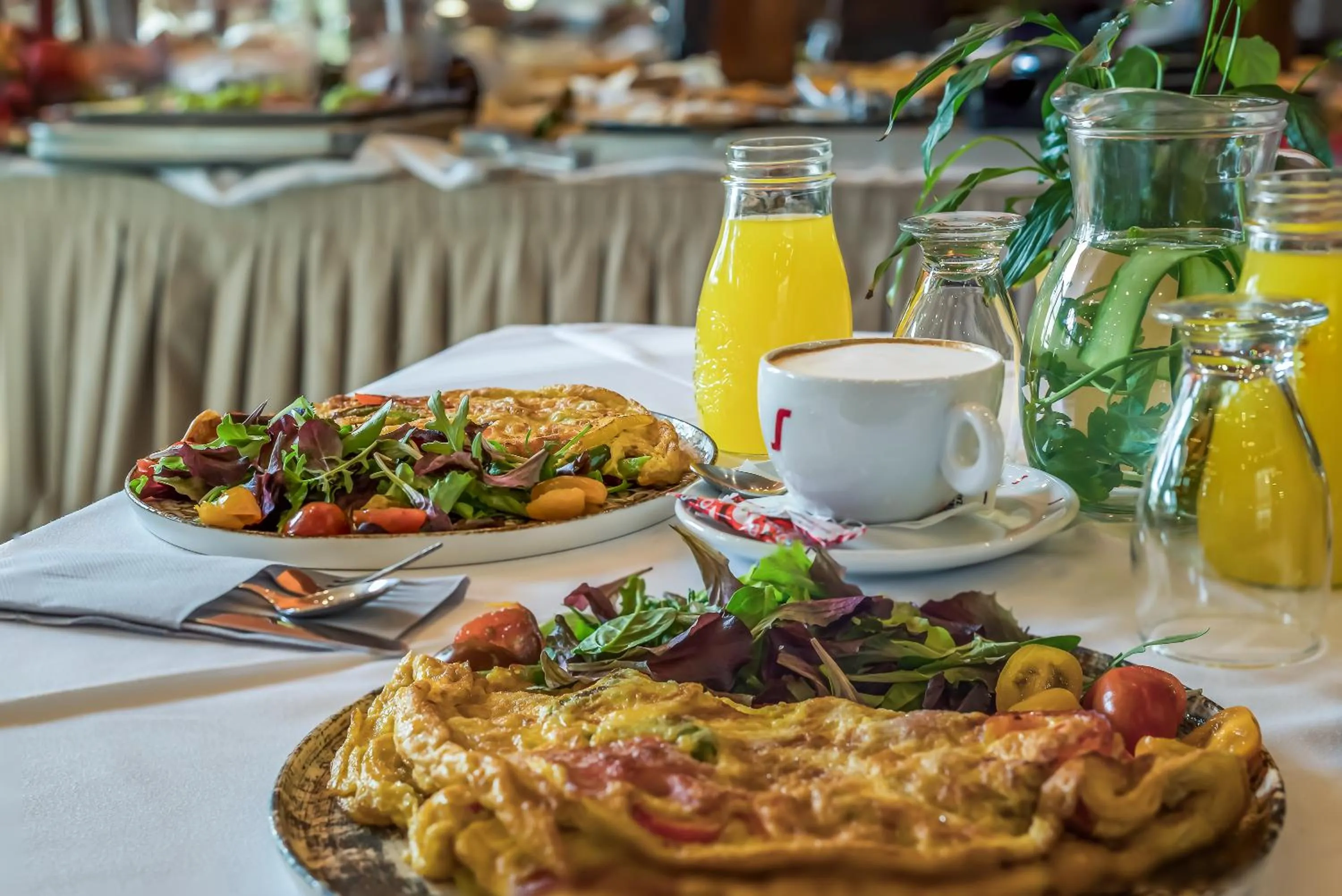 Breakfast in Arahova Inn Hotel