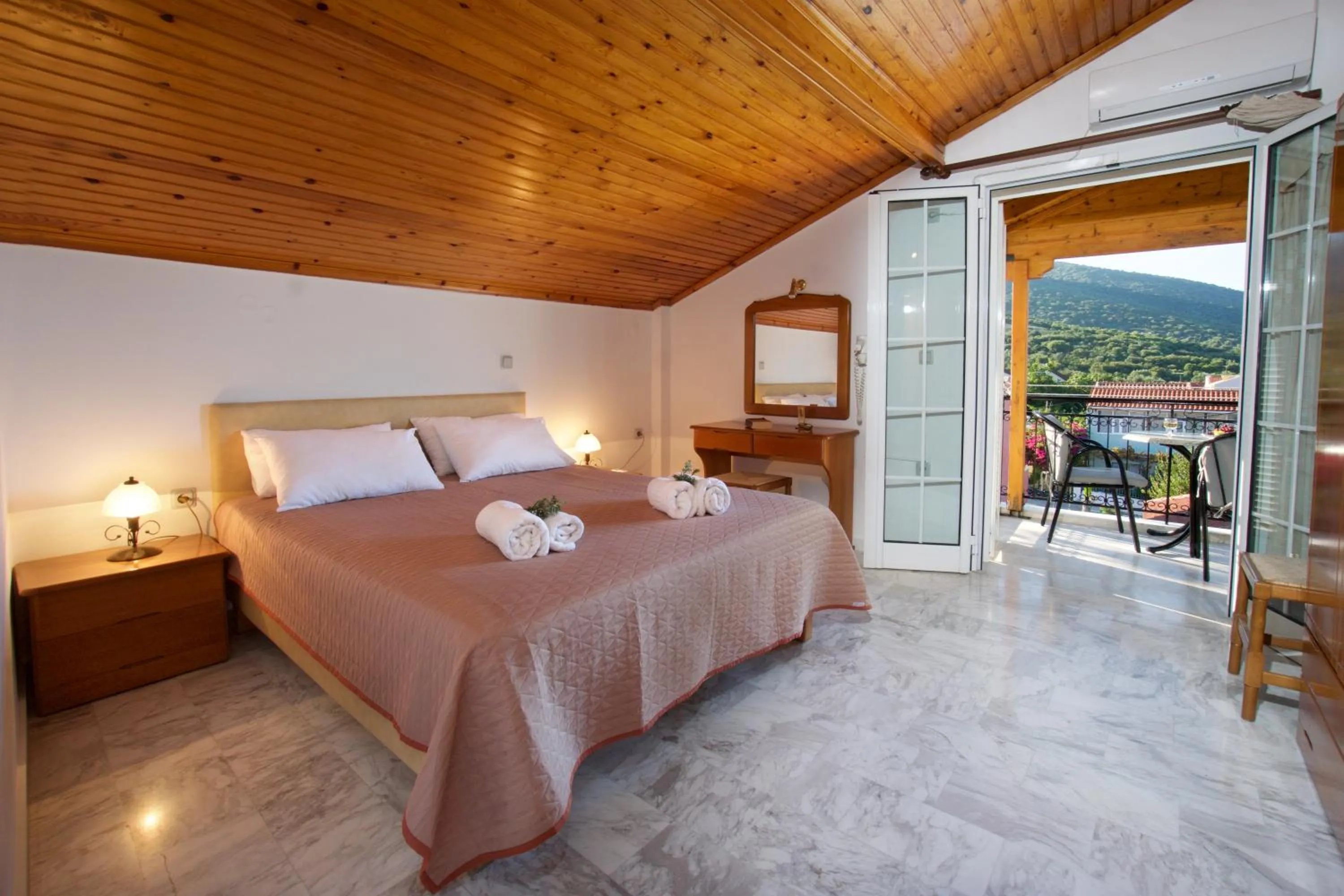 Bedroom, Bed in Diamanto Complex