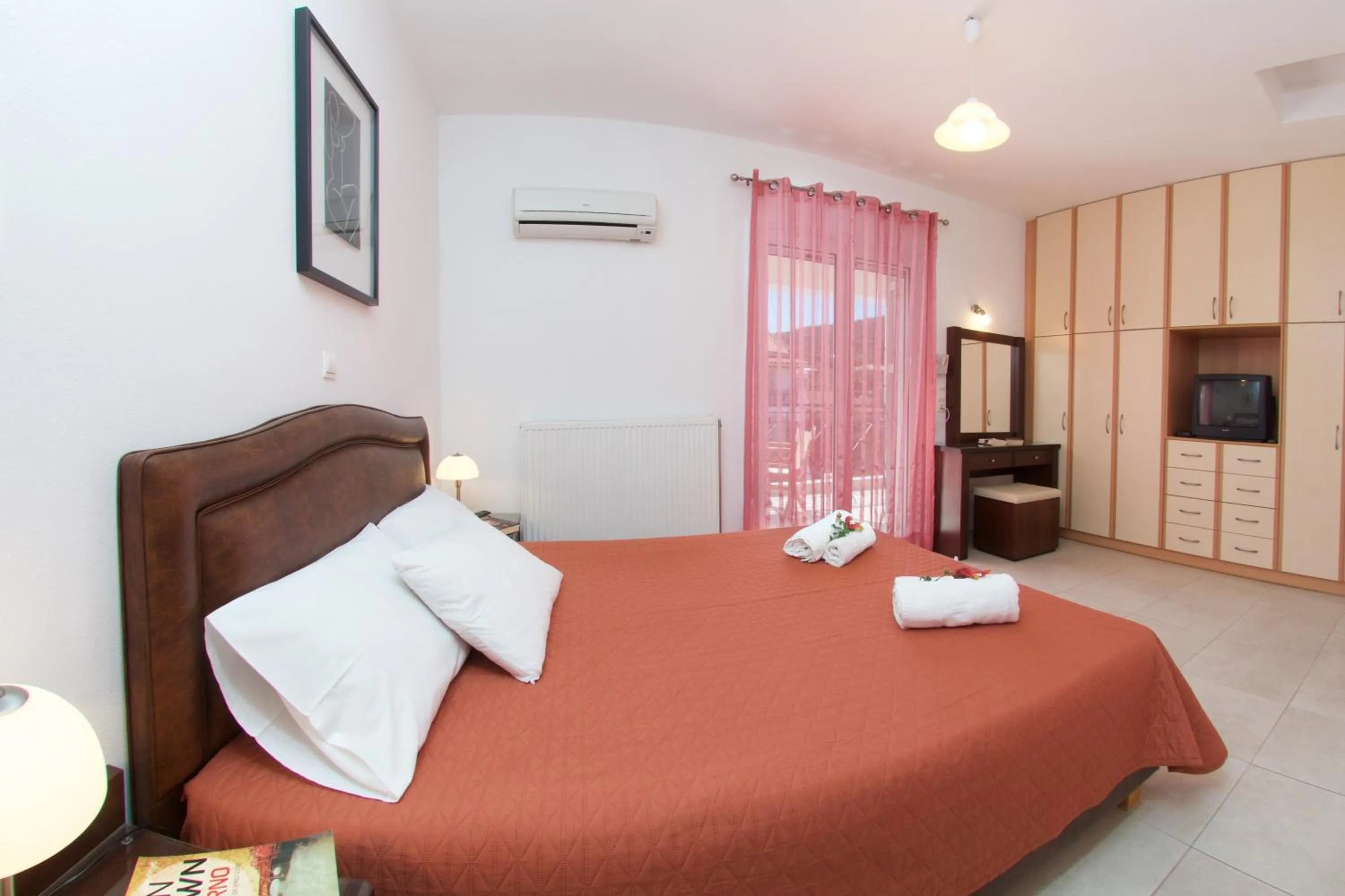 Bedroom, Bed in Diamanto Complex