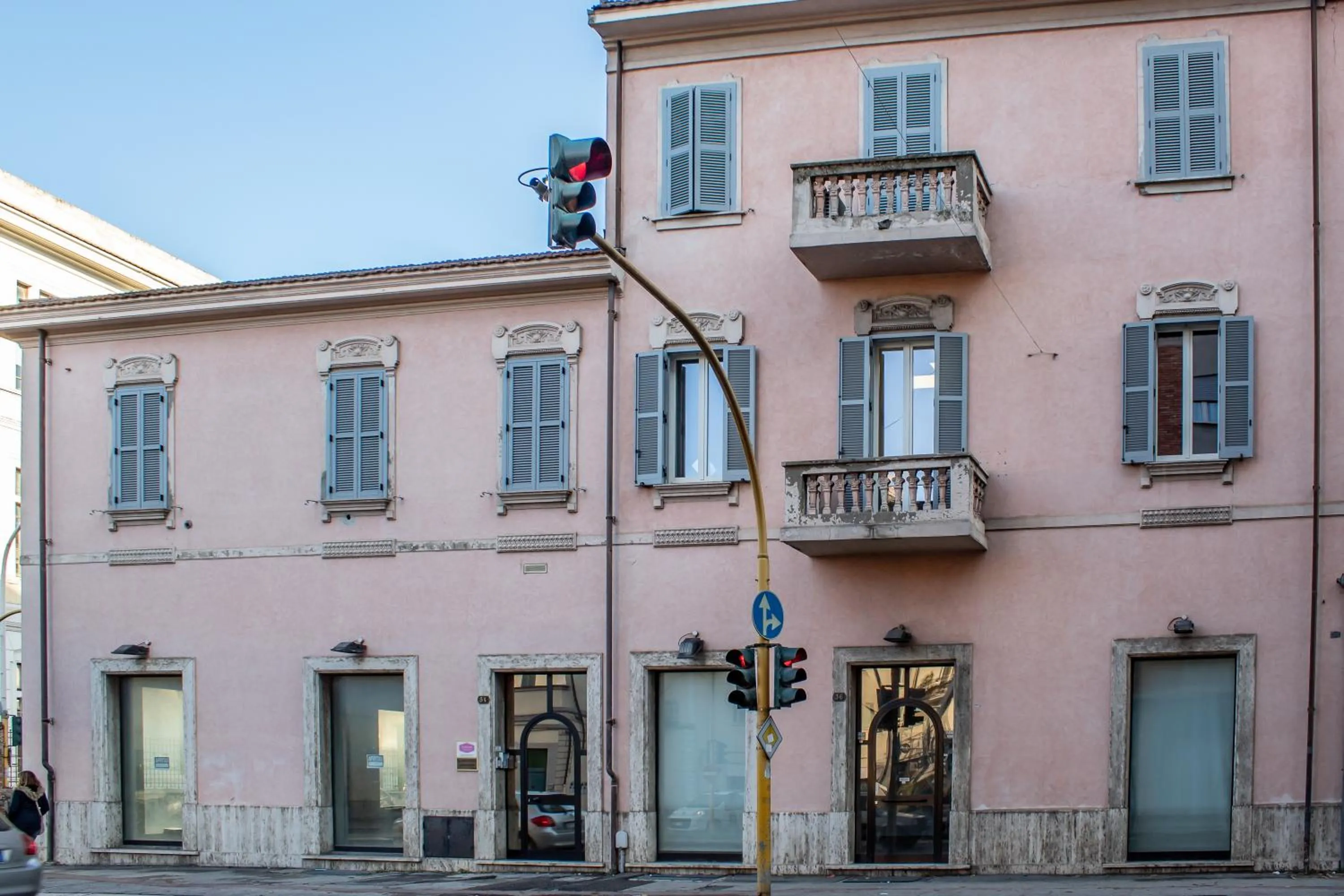 Property building in La Casa Rosa