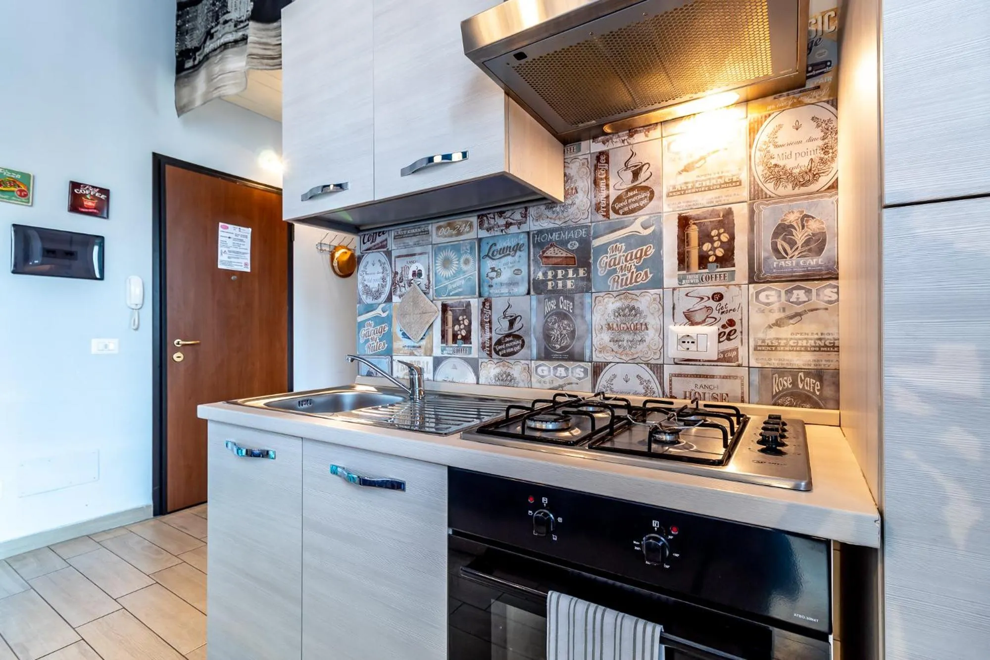 Kitchen or kitchenette in La Casa Rosa