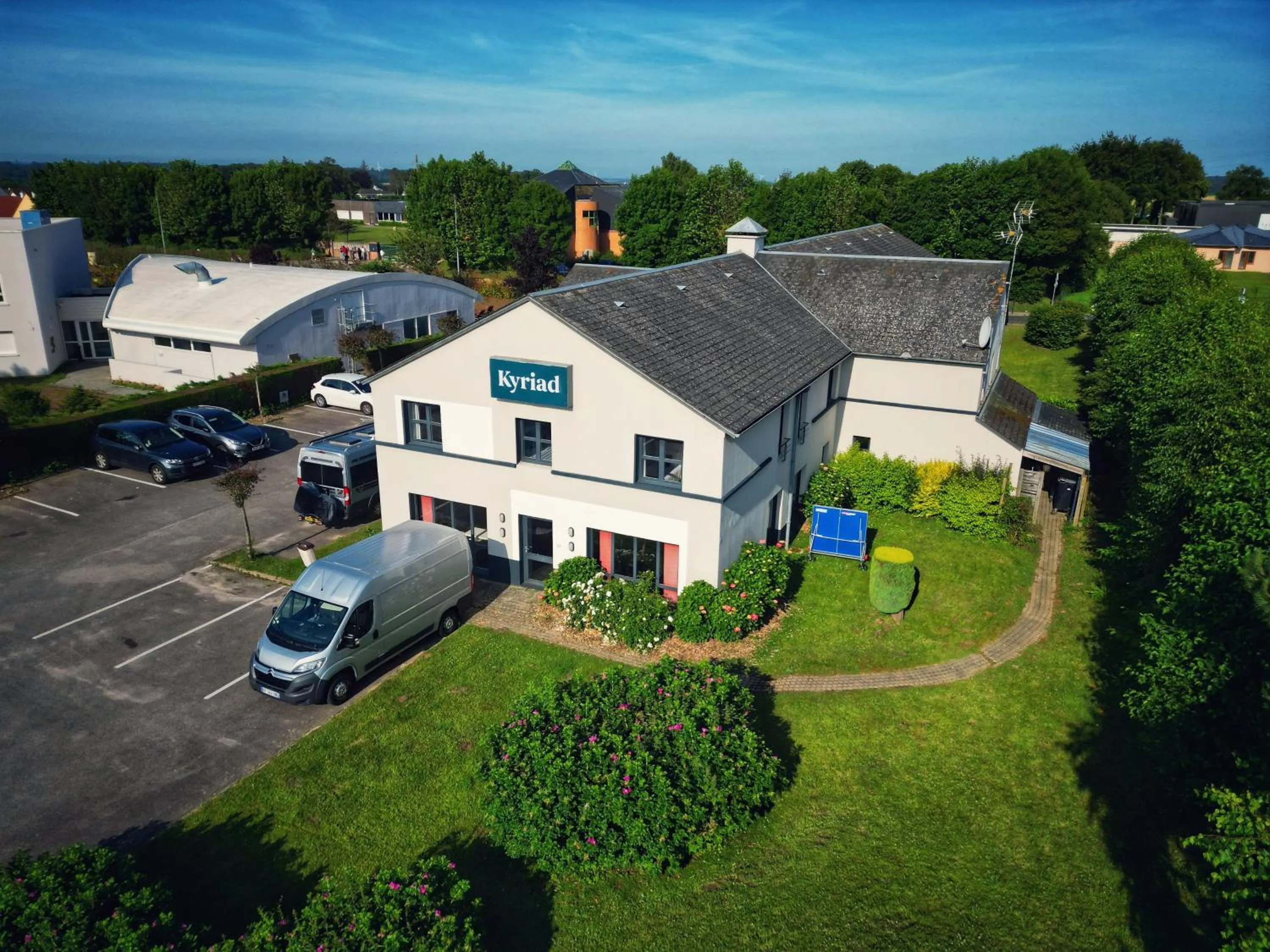 Property building in Hôtel Kyriad Dieppe