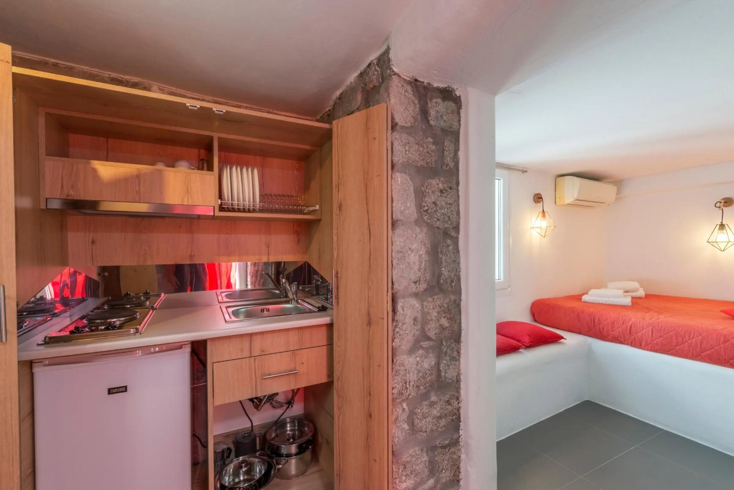 Decorative detail, Bed in Artemoula's Studios