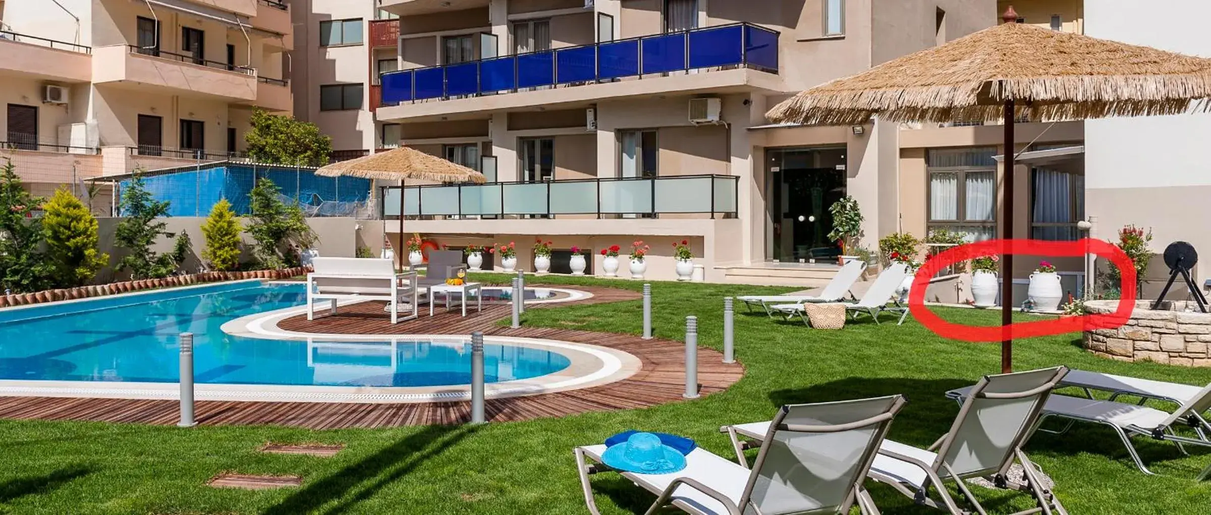 One-Bedroom Apartment (2-4 Adults) in Leonidas Hotel & Apartments One-Bedroom Apartment (2-4 Adults) in Leonidas Hotel & Apartments