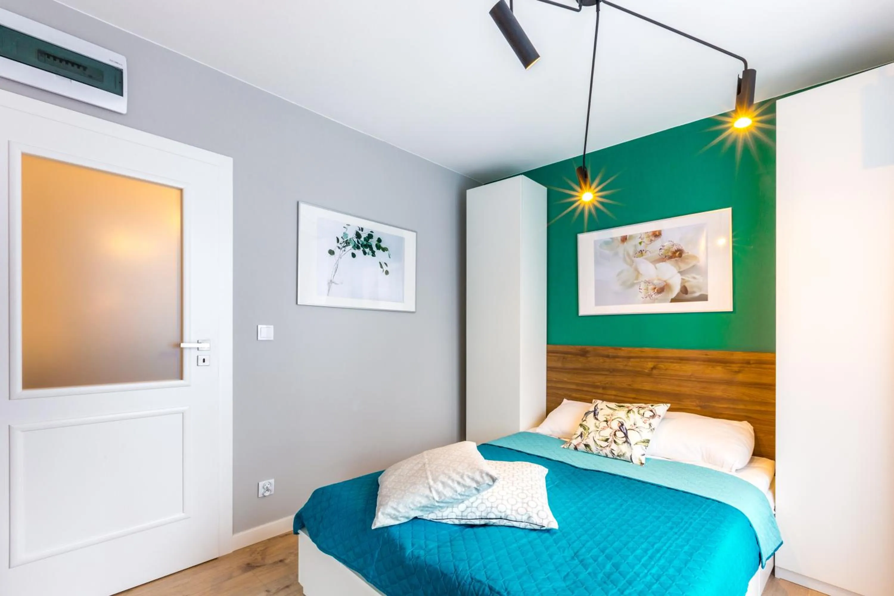 Photo of the whole room, Bed in Friendhouse Apartments Vistula&Wawel