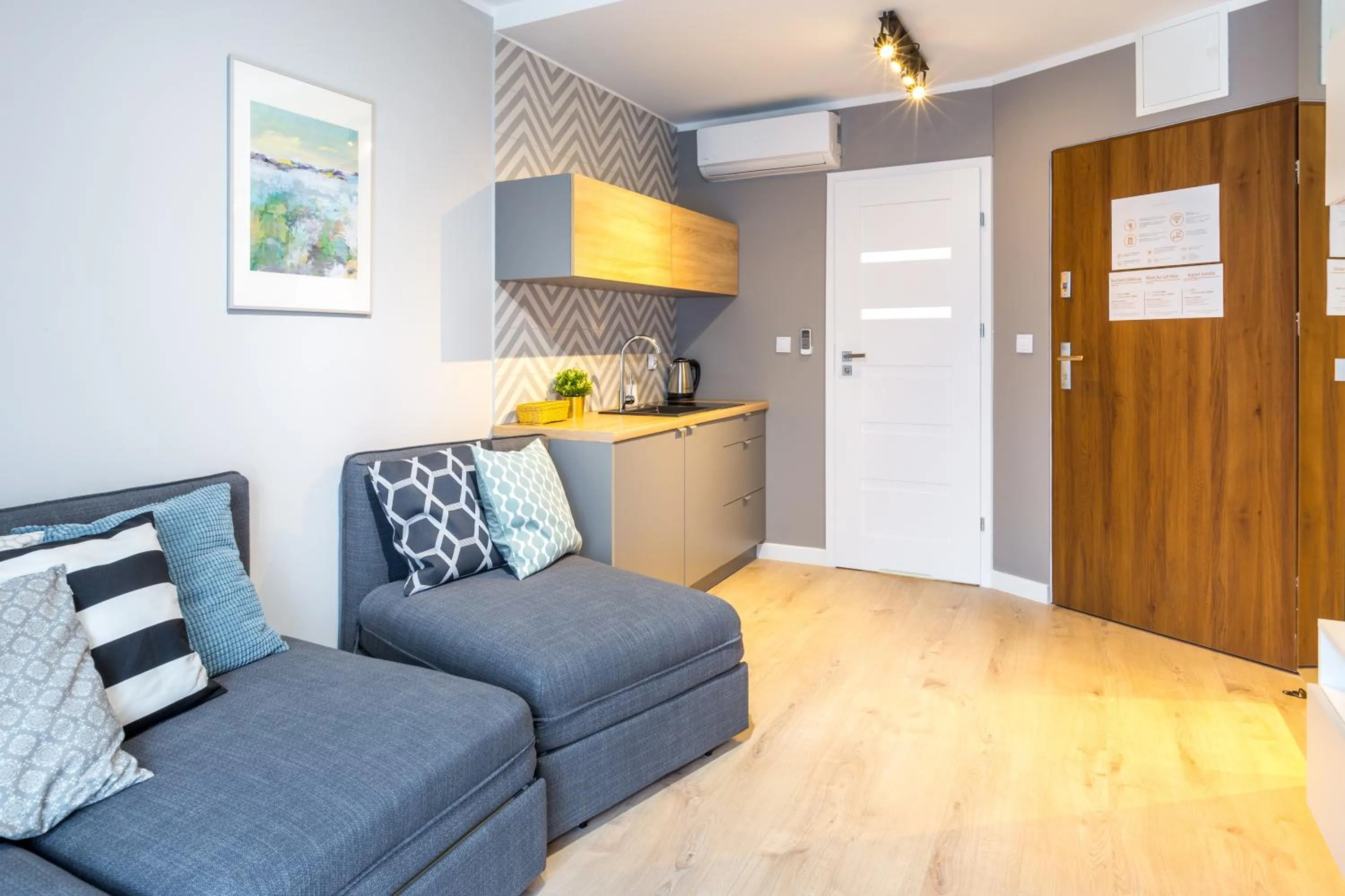 Kitchen or kitchenette in Friendhouse Apartments Vistula&Wawel