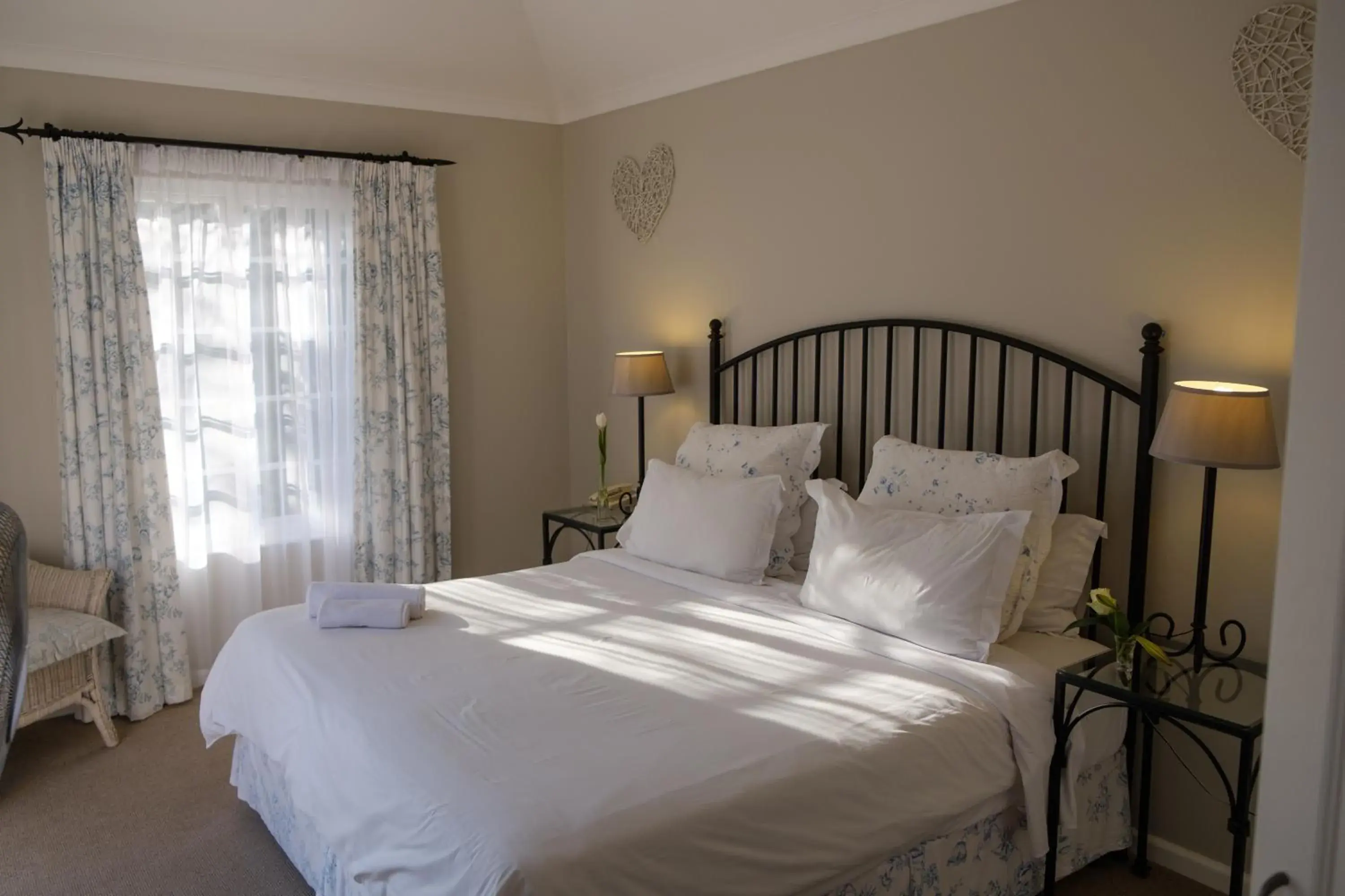 Luxury Double Room in Constantia White Lodge Guest House Luxury Double Room in Constantia White Lodge Guest House