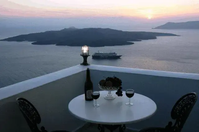 Superior Double Room with Volcano View in Tzekos Villas Superior Double Room with Volcano View in Tzekos Villas