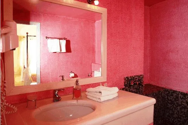 Bathroom in Tzekos Villas