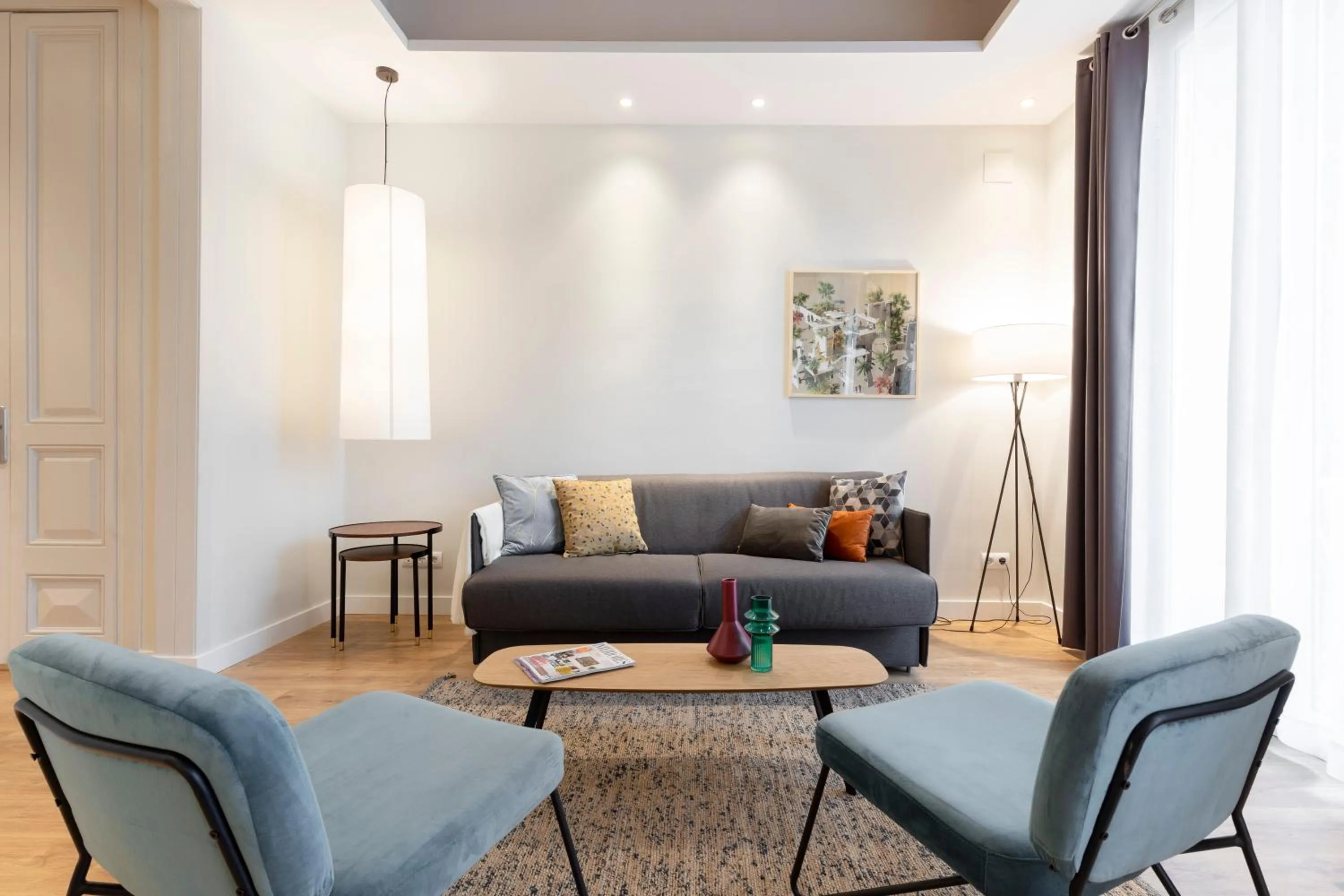 TV and multimedia in Aspasios Urquinaona Apartments