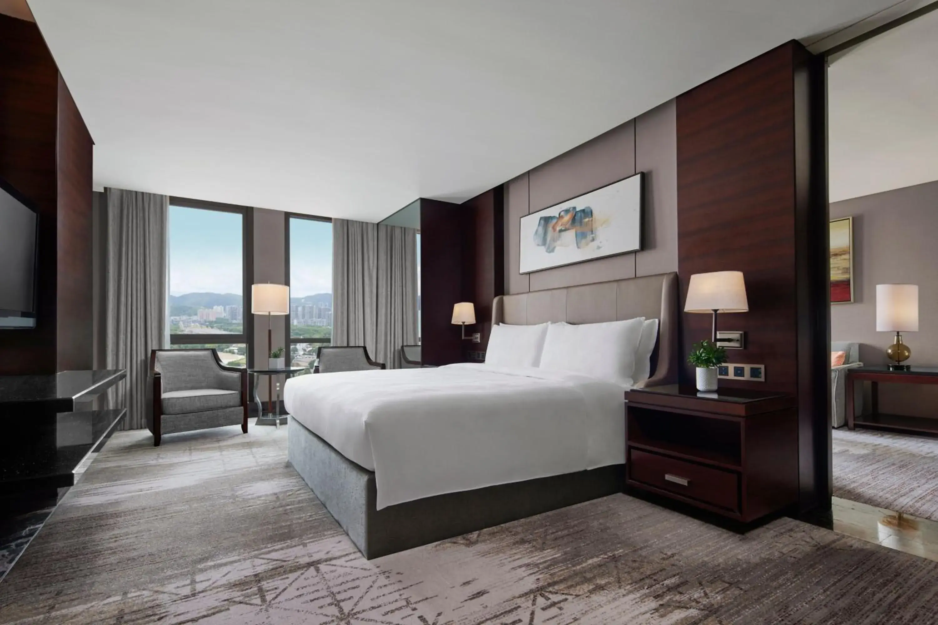 Executive Suite, Executive lounge access, 1 King, City view in JW Marriott Hotel Shenzhen Executive Suite, Executive lounge access, 1 King, City view in JW Marriott Hotel Shenzhen