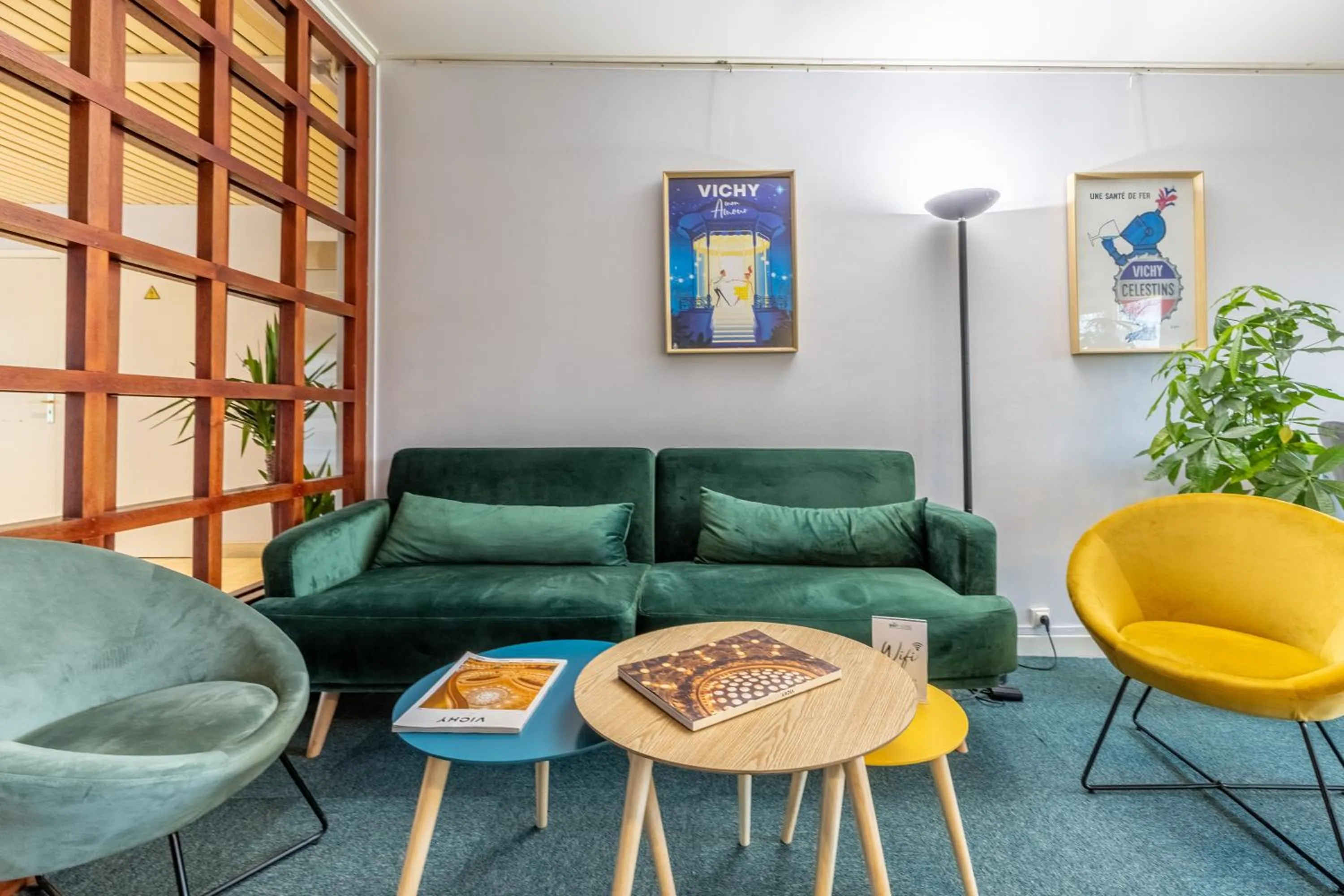 Lobby or reception in Brit Hotel Le Parc Vichy