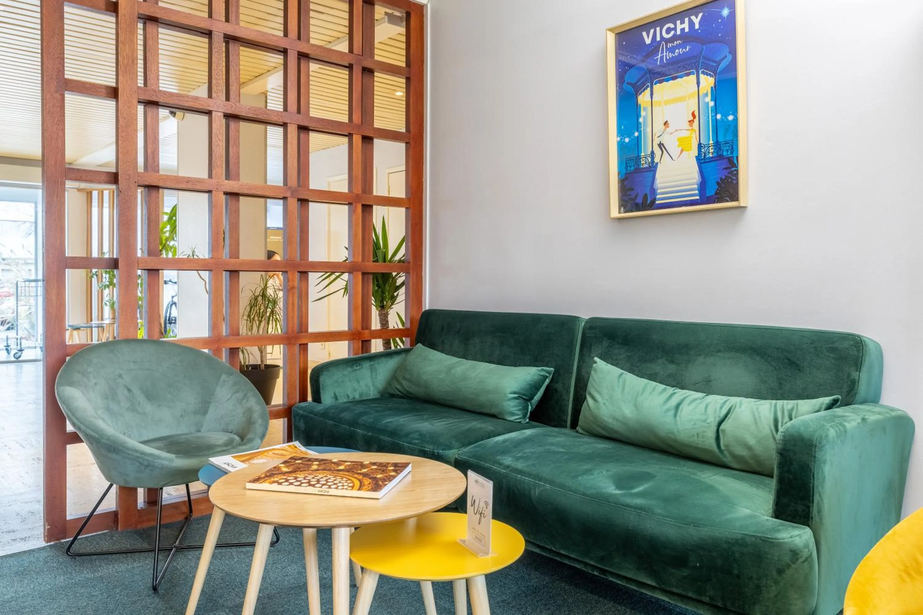 Lobby or reception in Brit Hotel Le Parc Vichy