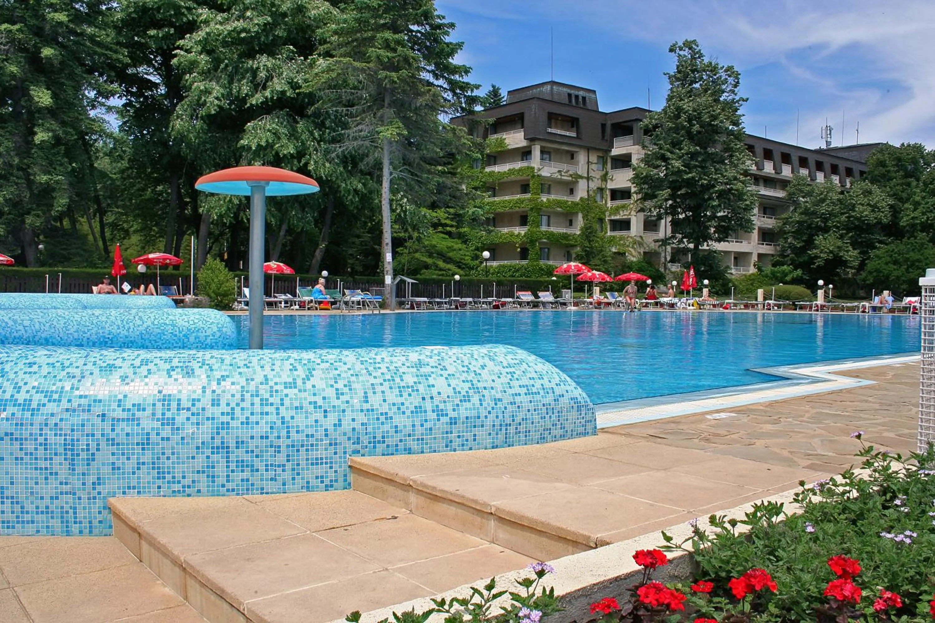 Swimming pool in HVD Lotos Hotel
