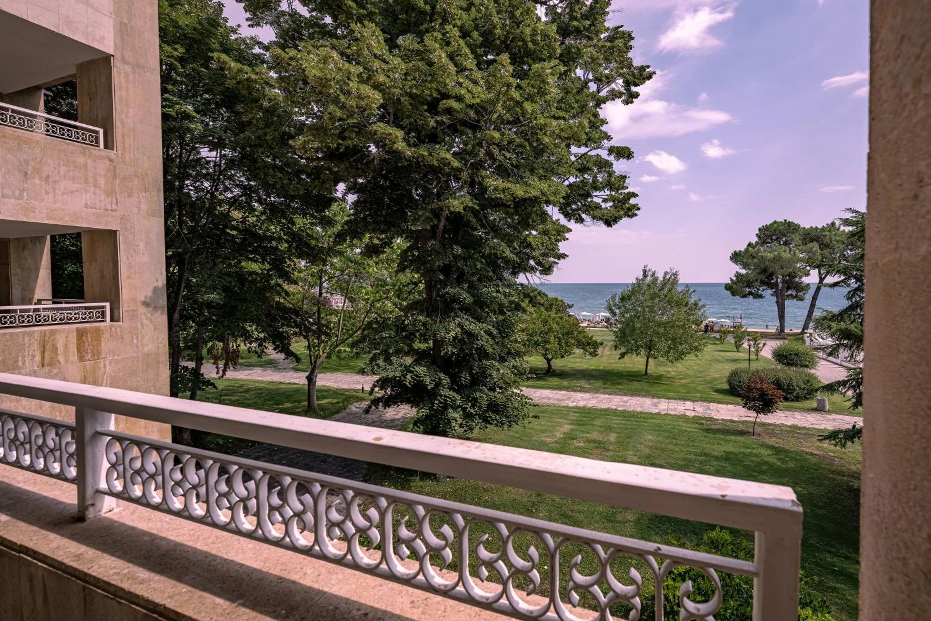 Sea view in HVD Lotos Hotel - All Inclusive à-la-carte, Private Beach & Free Parking