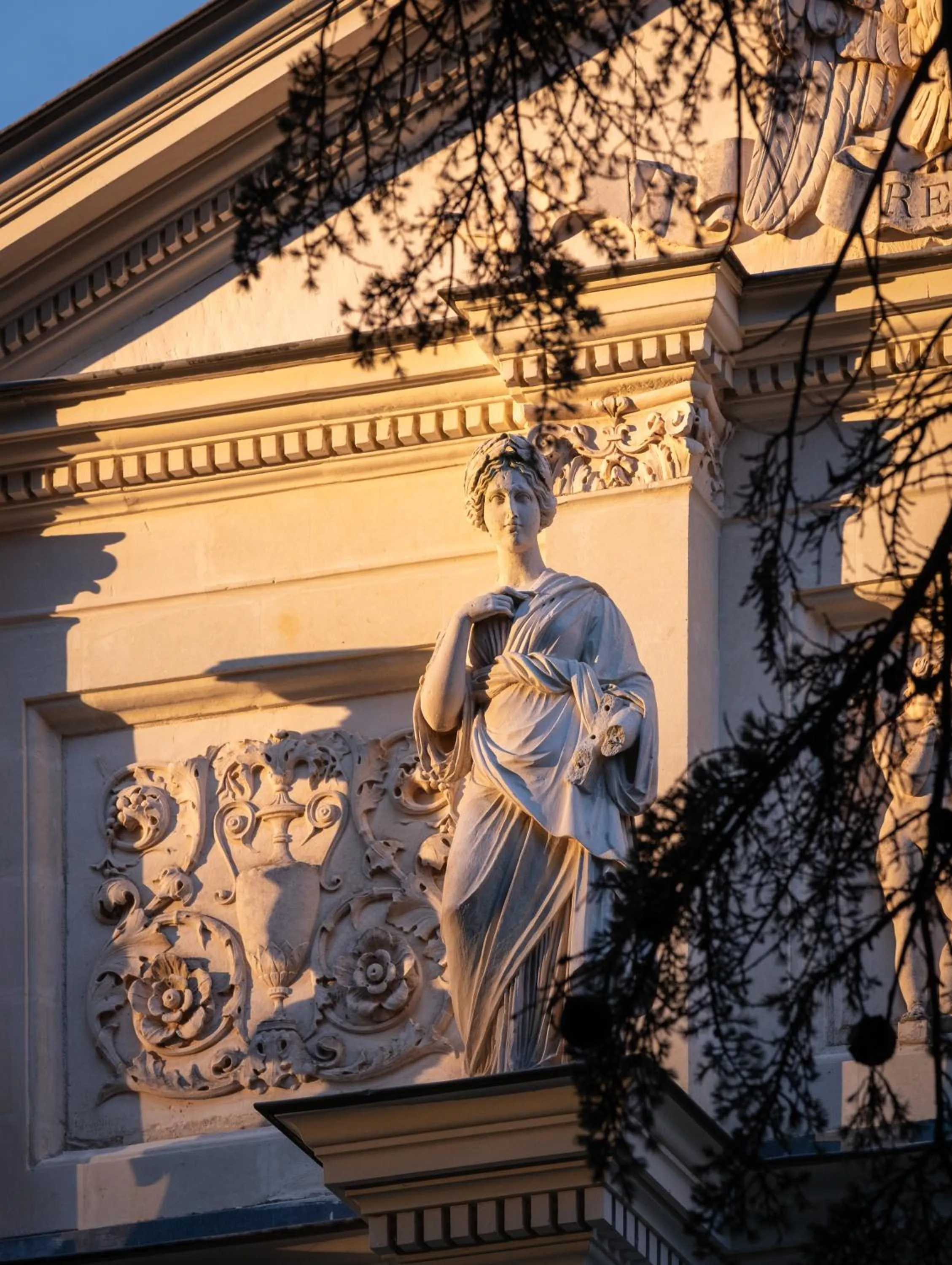 Decorative detail in Chateau De Rochecotte