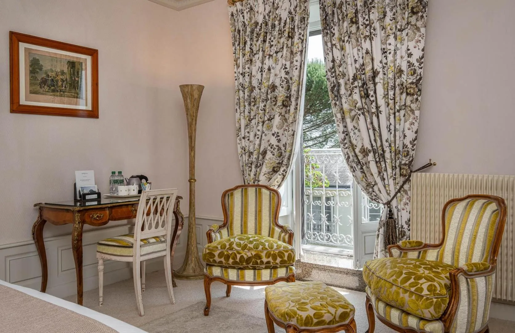 Seating area in Chateau De Rochecotte